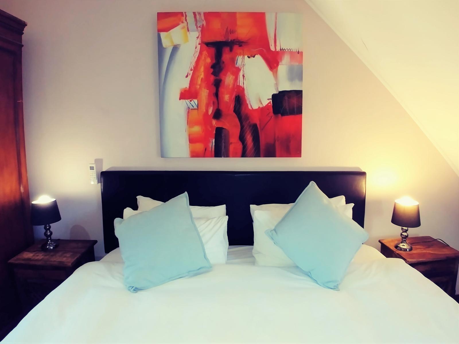 Roomtype 5: Photo of the whole room Winelands Villa Guesthouse & Cottages