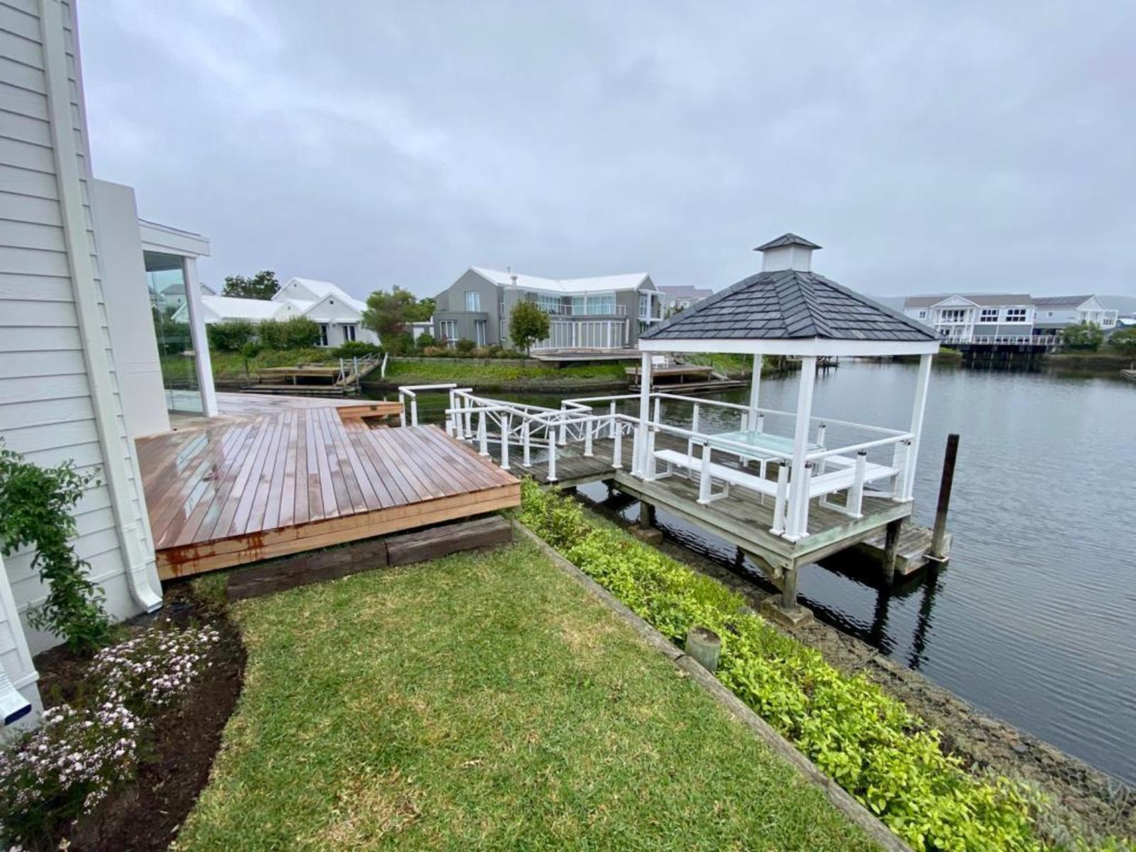Thesen Island Villas