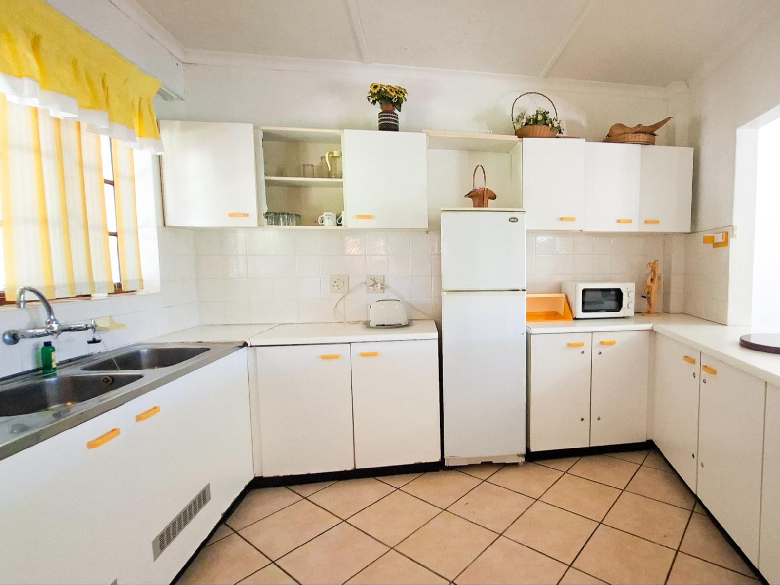 Roomtype 396: Breakfast area South Coast - Just Property