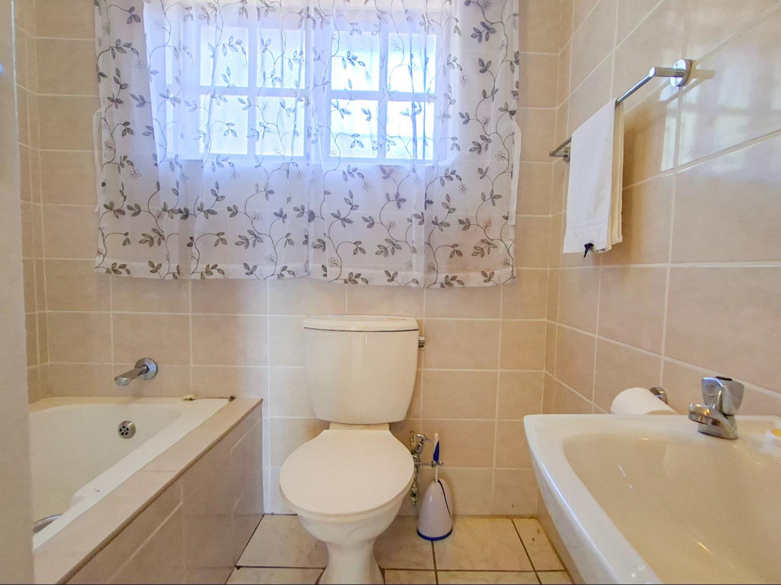 Roomtype 396: Bathroom South Coast - Just Property