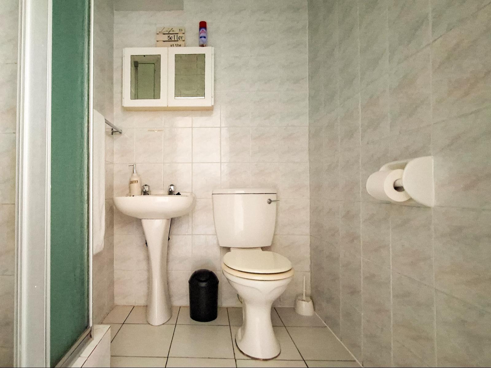 Roomtype 660: Bathroom South Coast - Just Property