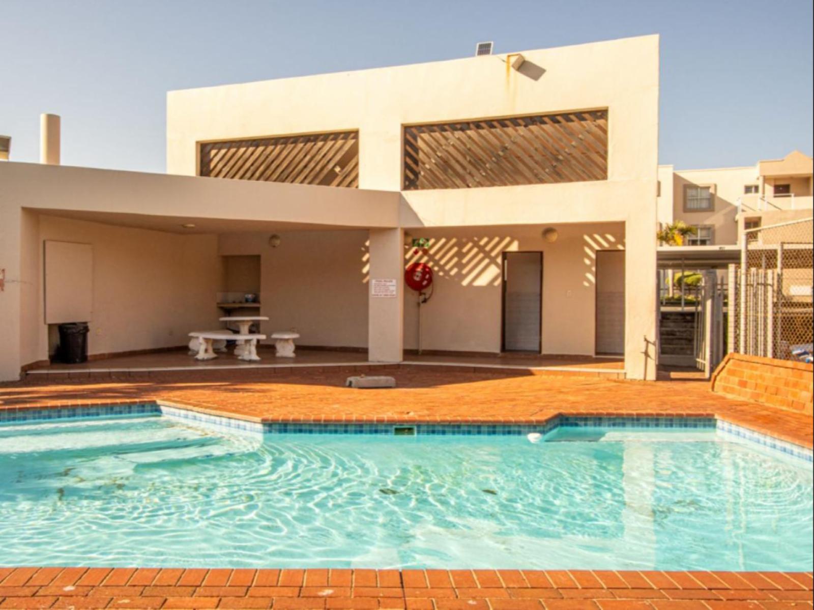 Roomtype 660: Swimming pool South Coast - Just Property
