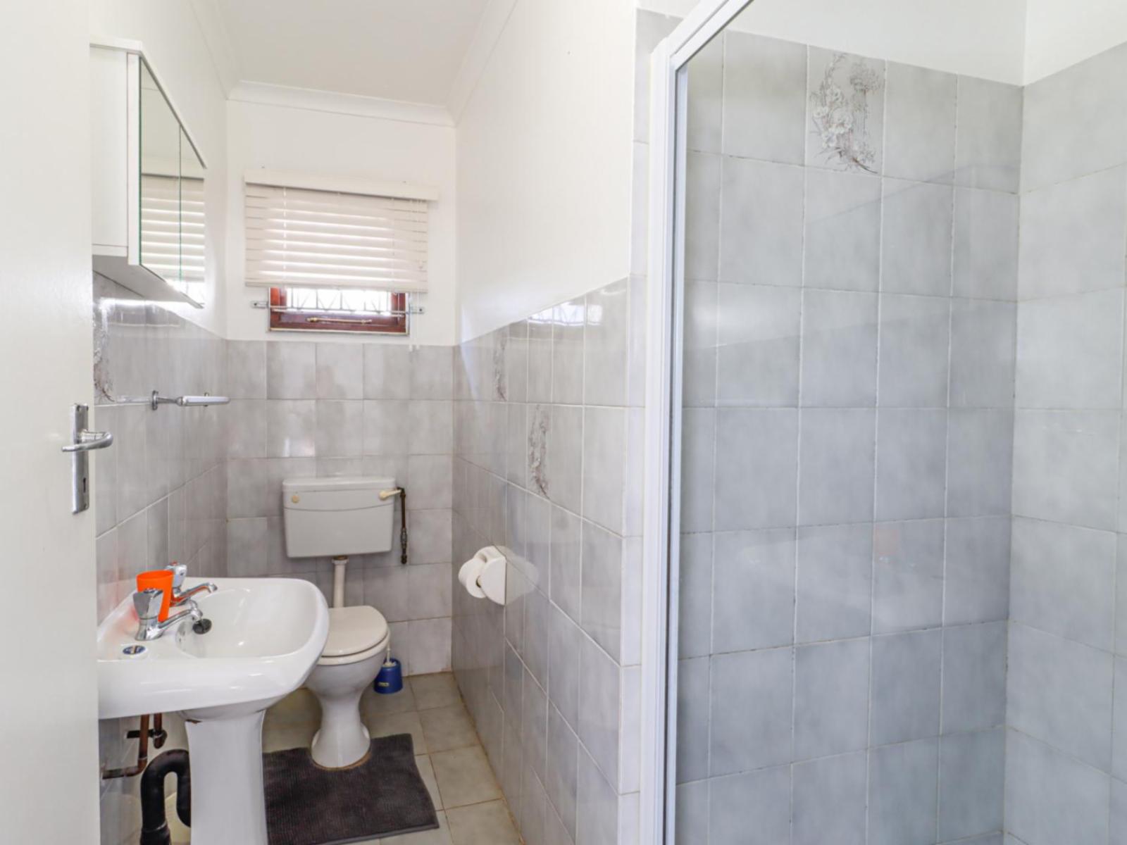 Roomtype 242: Bathroom South Coast - Just Property