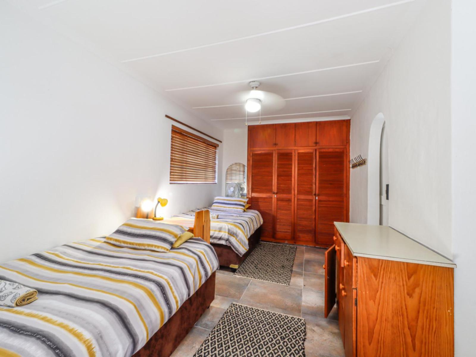Roomtype 242: Photo of the whole room South Coast - Just Property