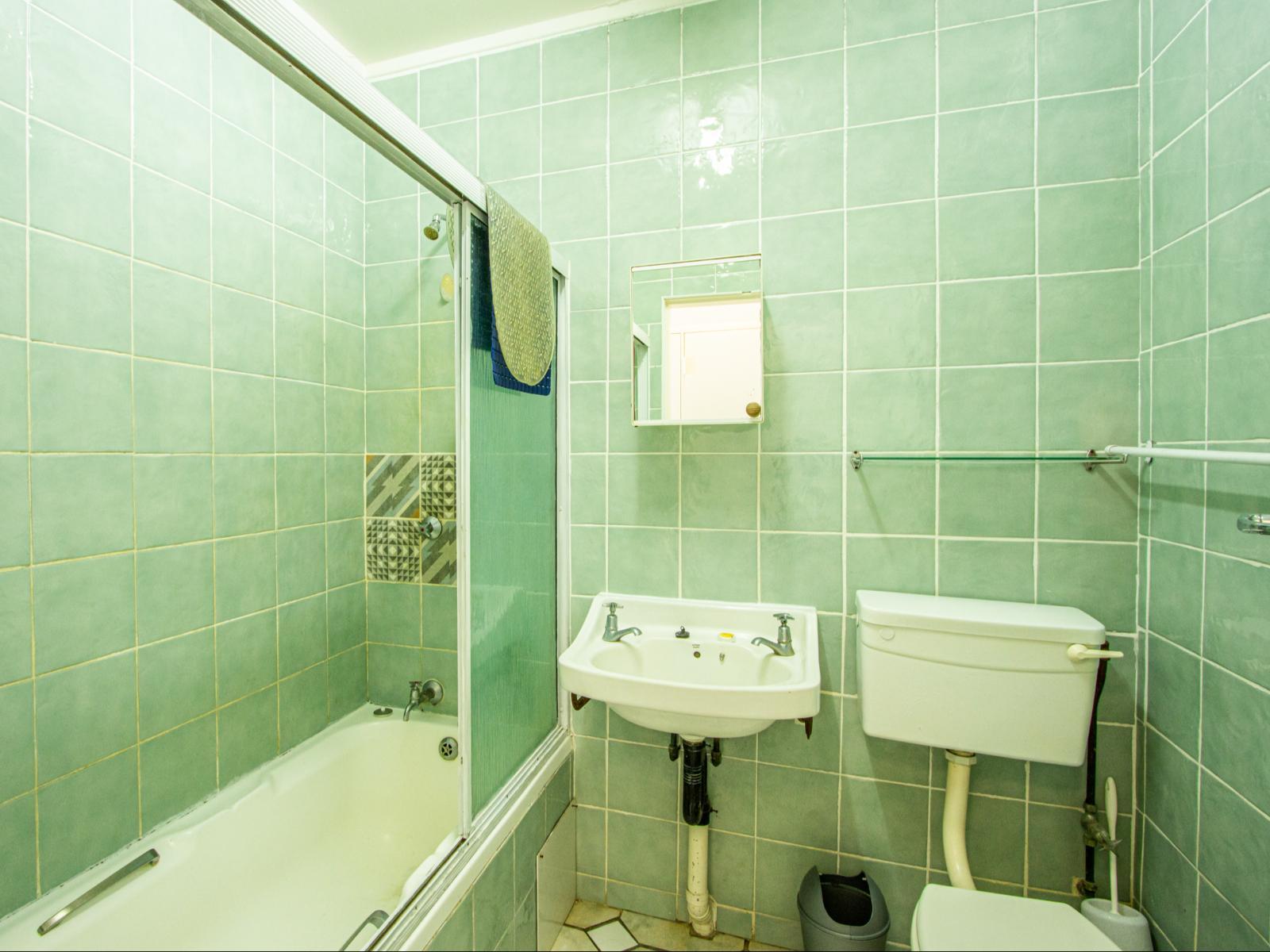 Roomtype 608: Bathroom South Coast - Just Property