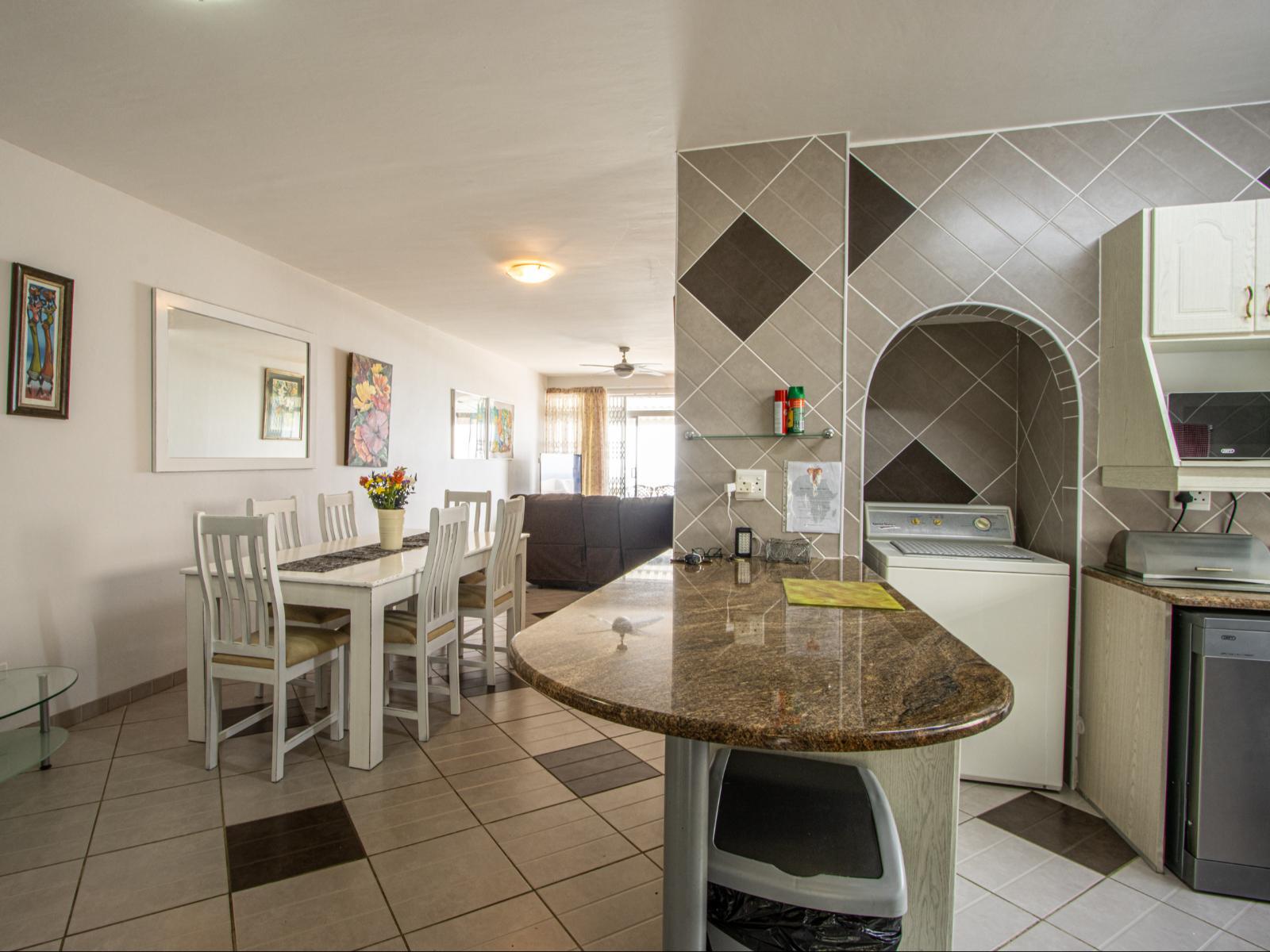 Roomtype 611: Breakfast area South Coast - Just Property