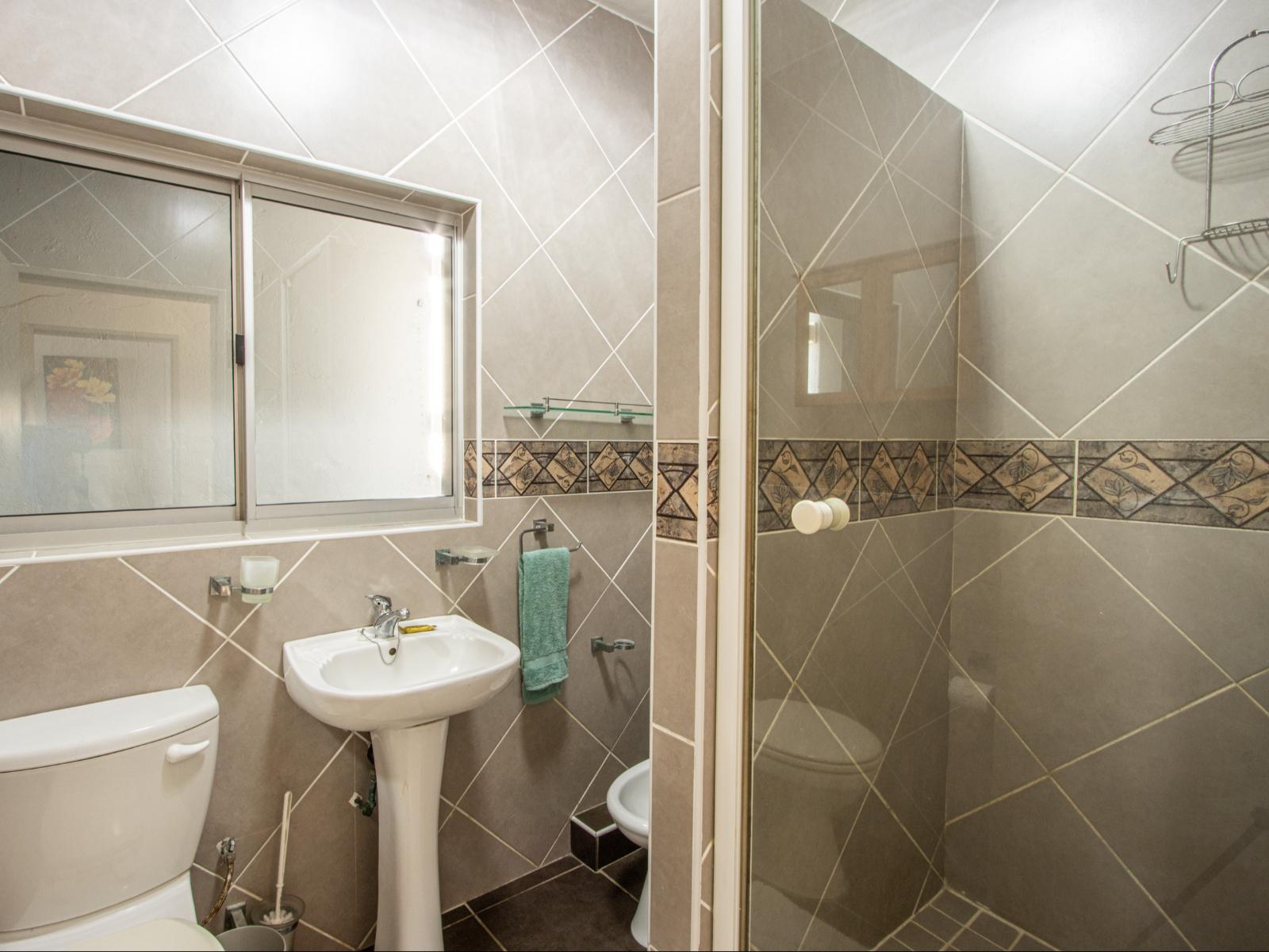 Roomtype 611: Bathroom South Coast - Just Property