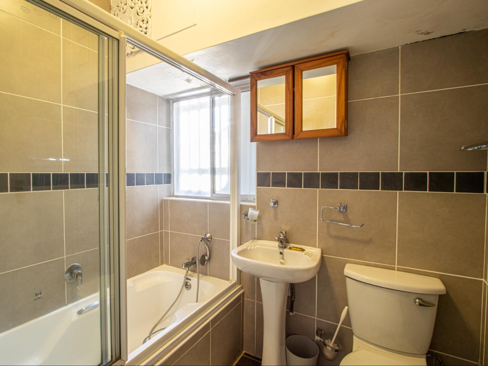 Roomtype 611: Bathroom South Coast - Just Property