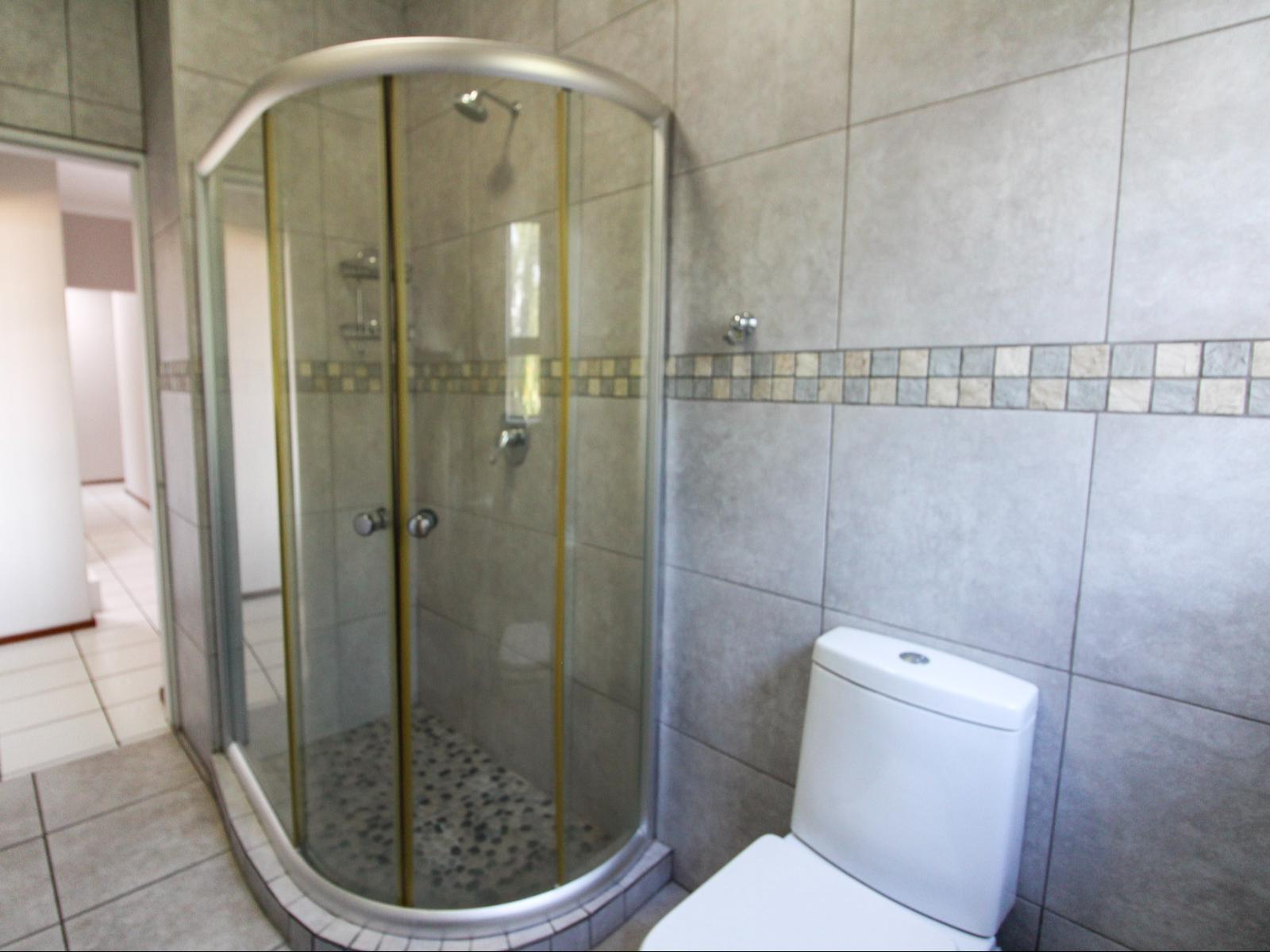 Roomtype 646: Bathroom South Coast - Just Property
