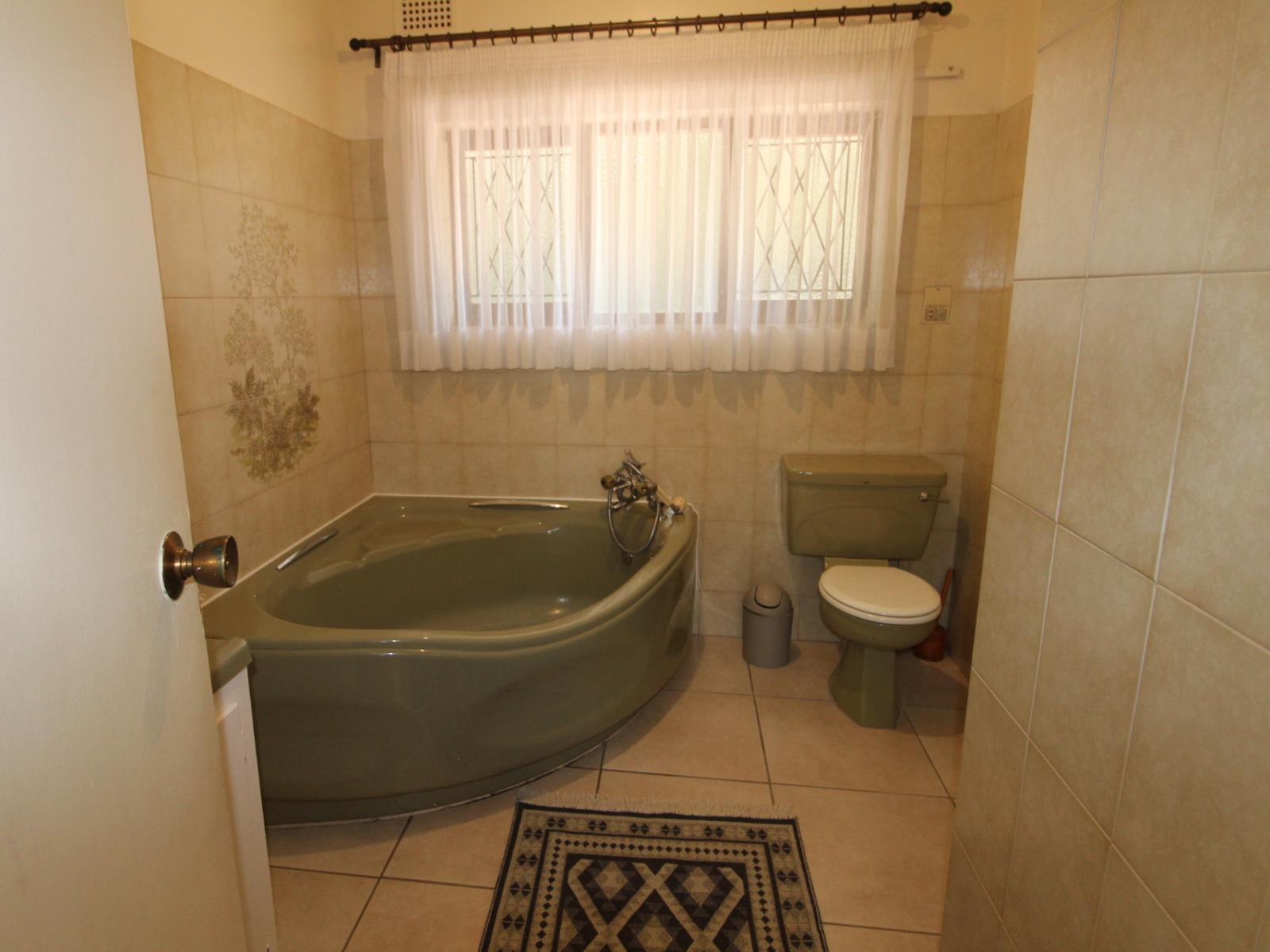 Roomtype 302: Bathroom South Coast - Just Property