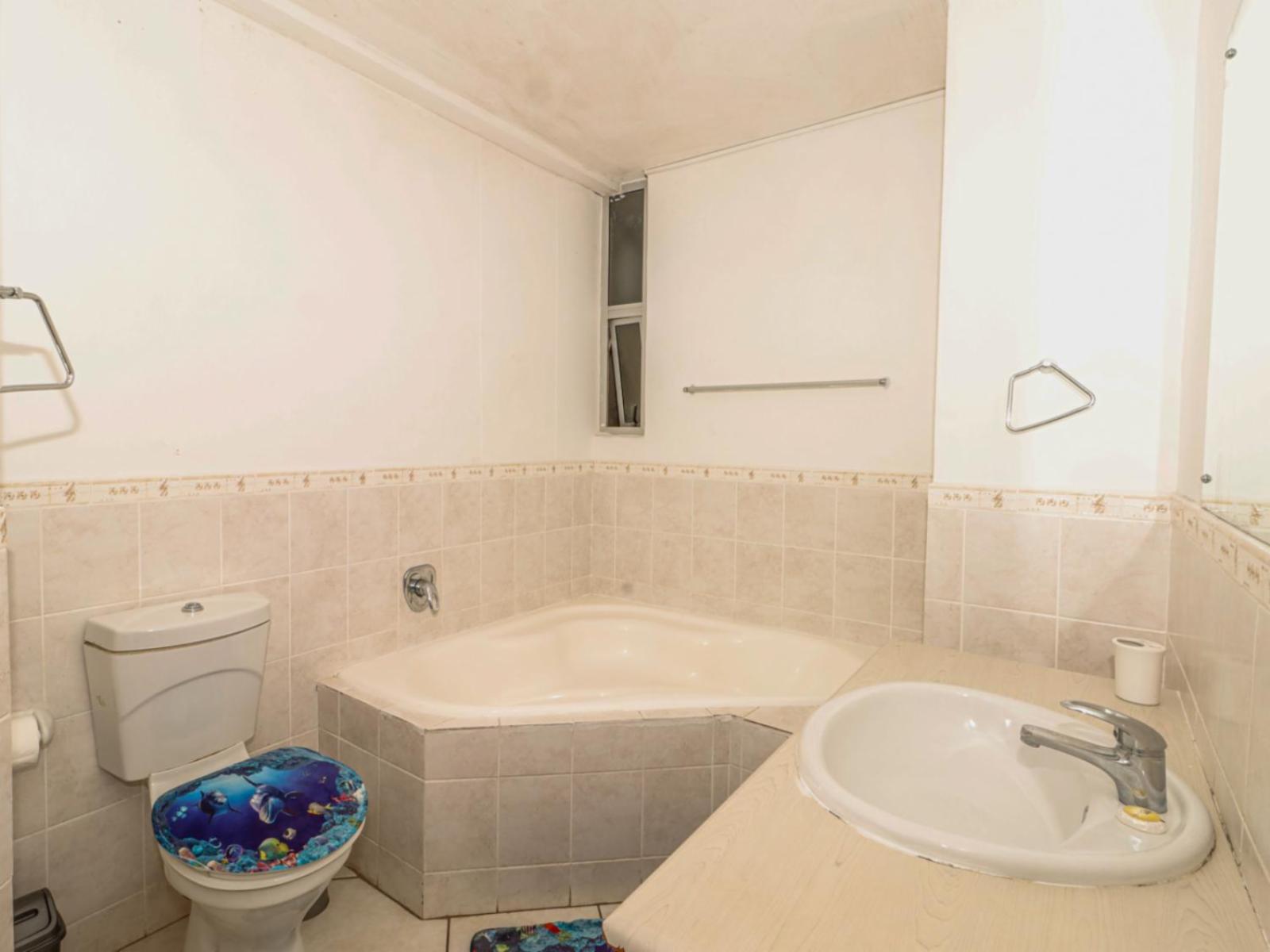 Roomtype 623: Bathroom South Coast - Just Property