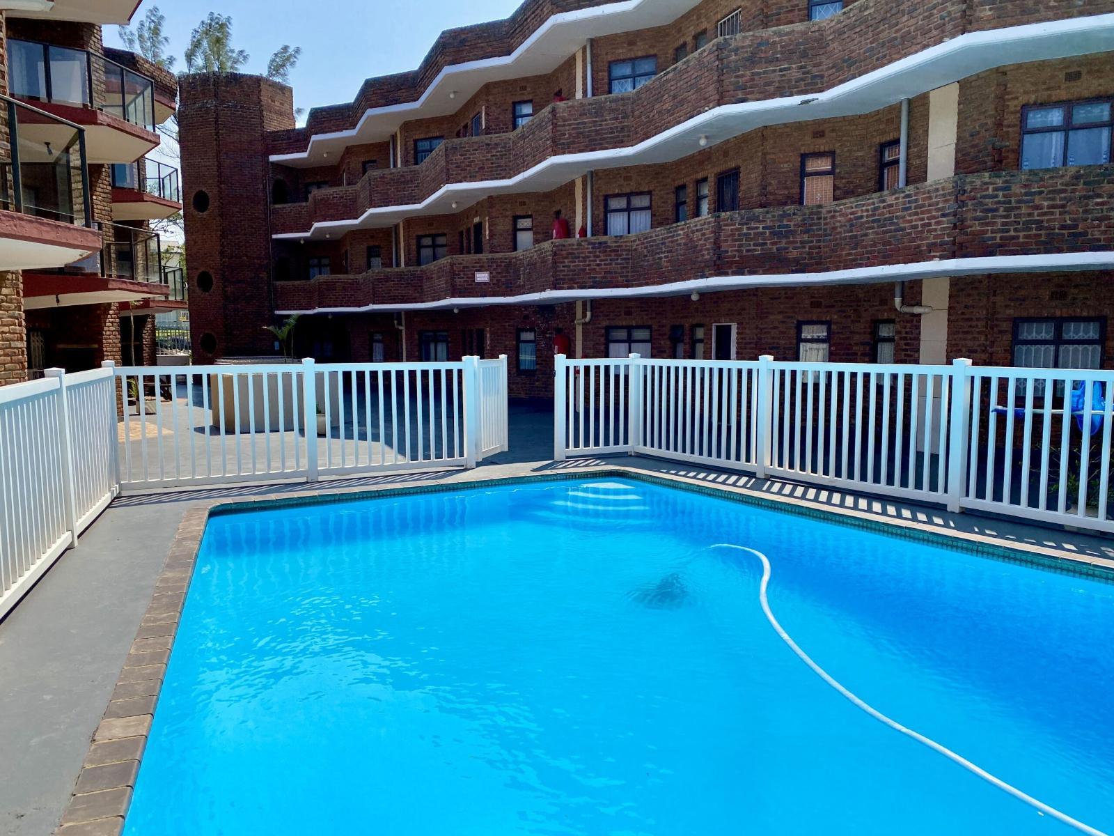 Roomtype 604: Swimming pool South Coast - Just Property