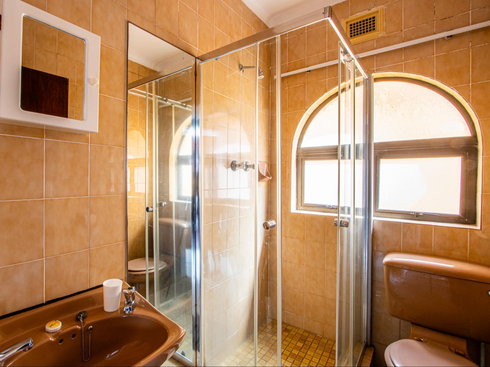 Roomtype 601: Bathroom South Coast - Just Property