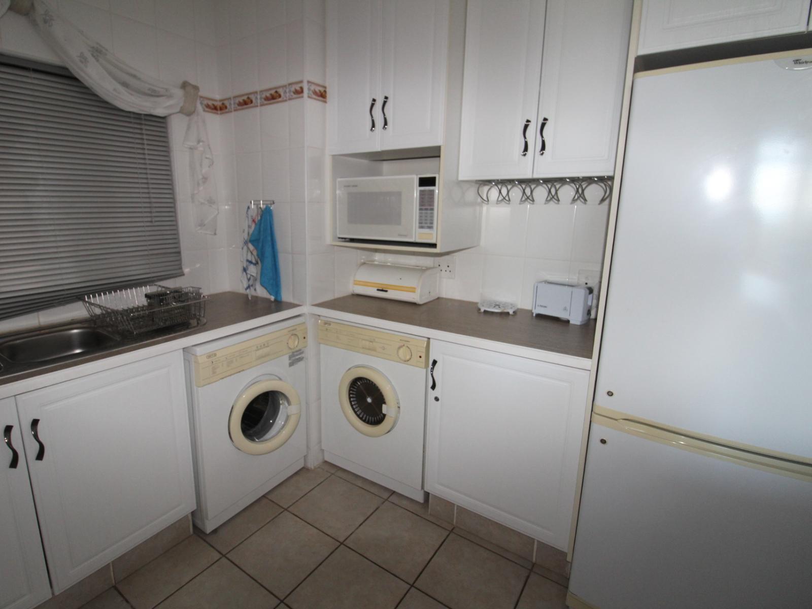 Roomtype 561: Breakfast area South Coast - Just Property