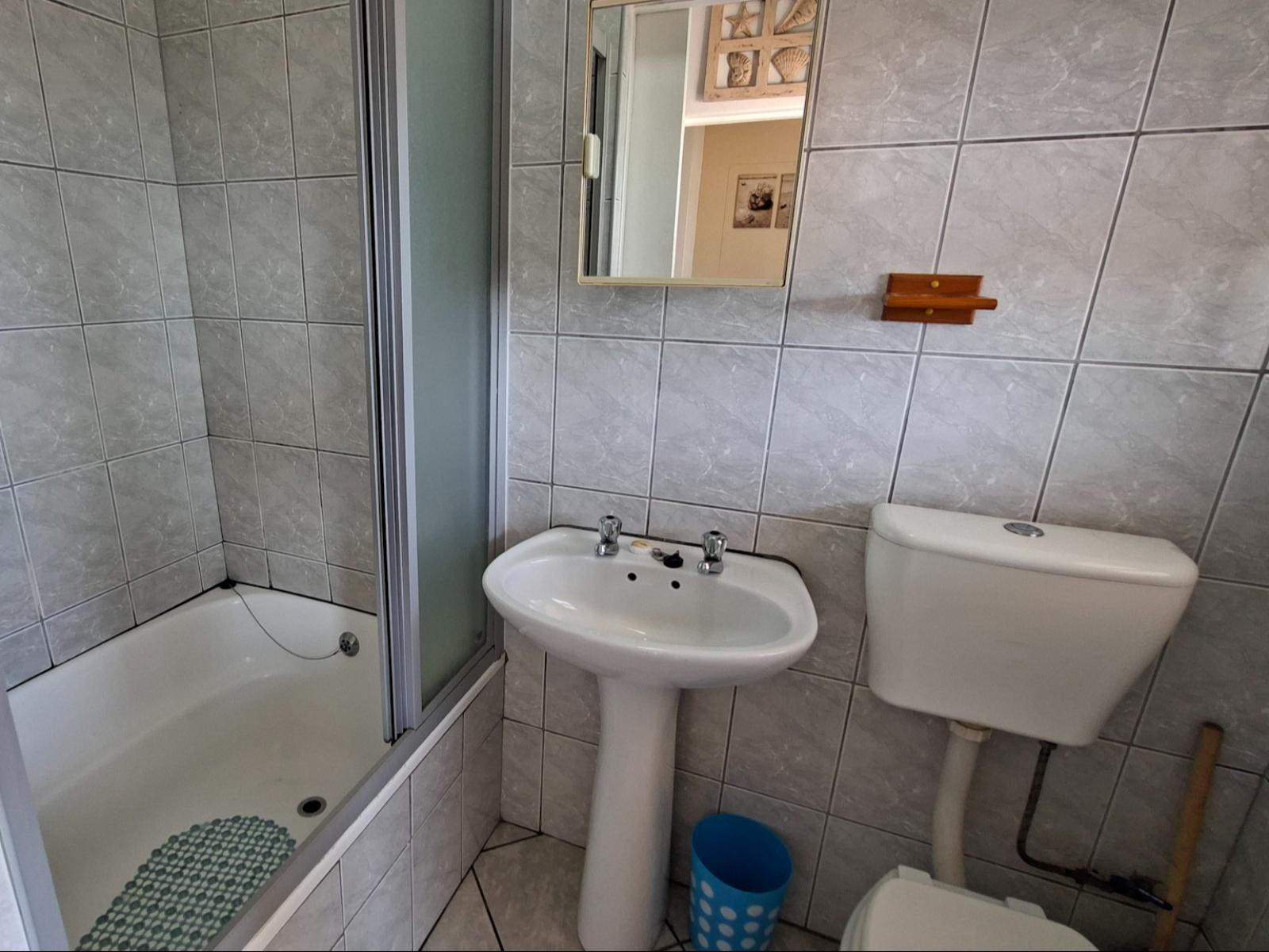 Roomtype 90: Bathroom South Coast - Just Property