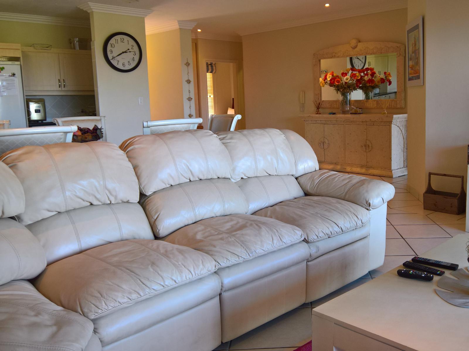 Roomtype 511: Living Room South Coast - Just Property