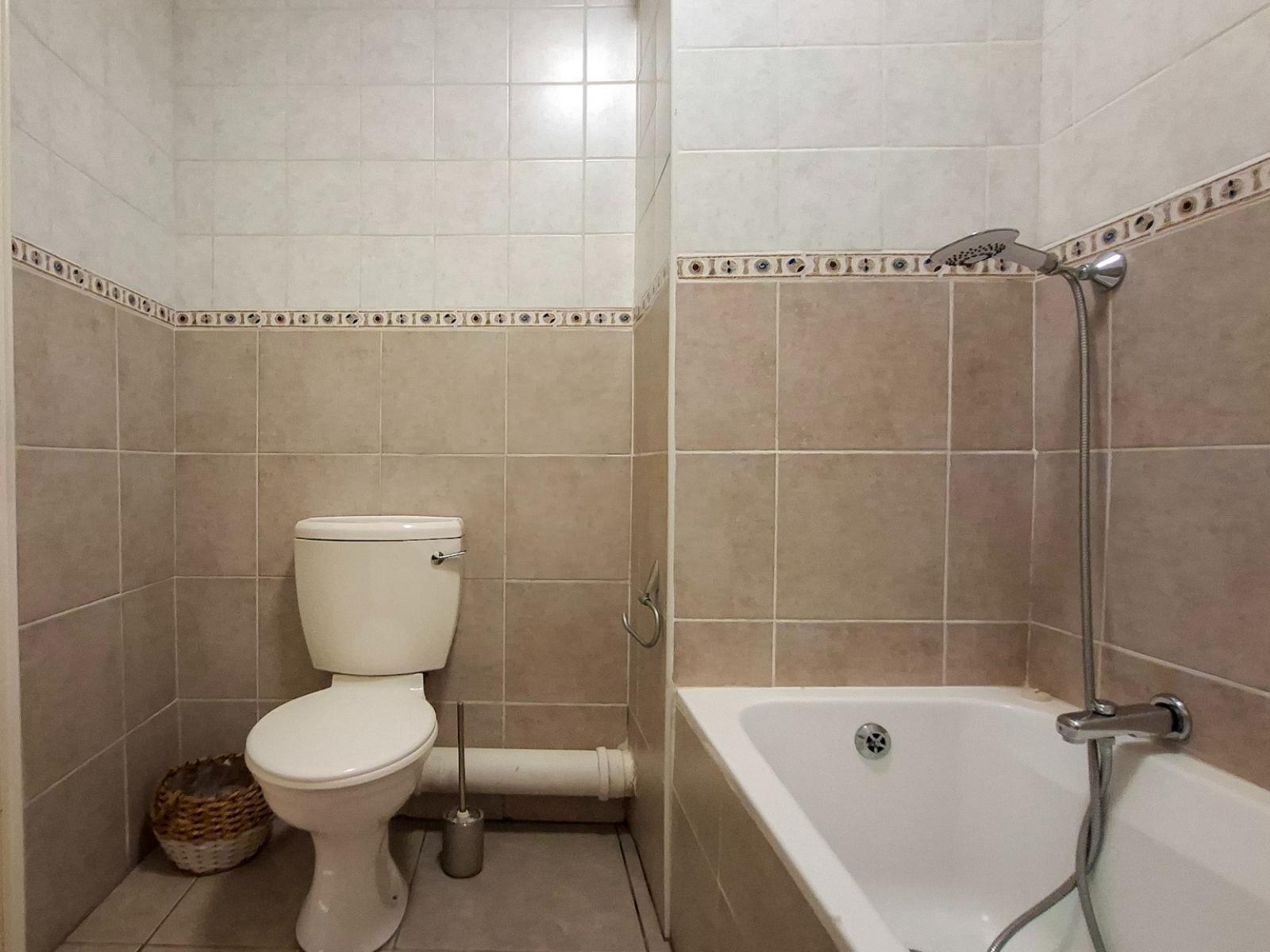 Roomtype 665: Bathroom South Coast - Just Property