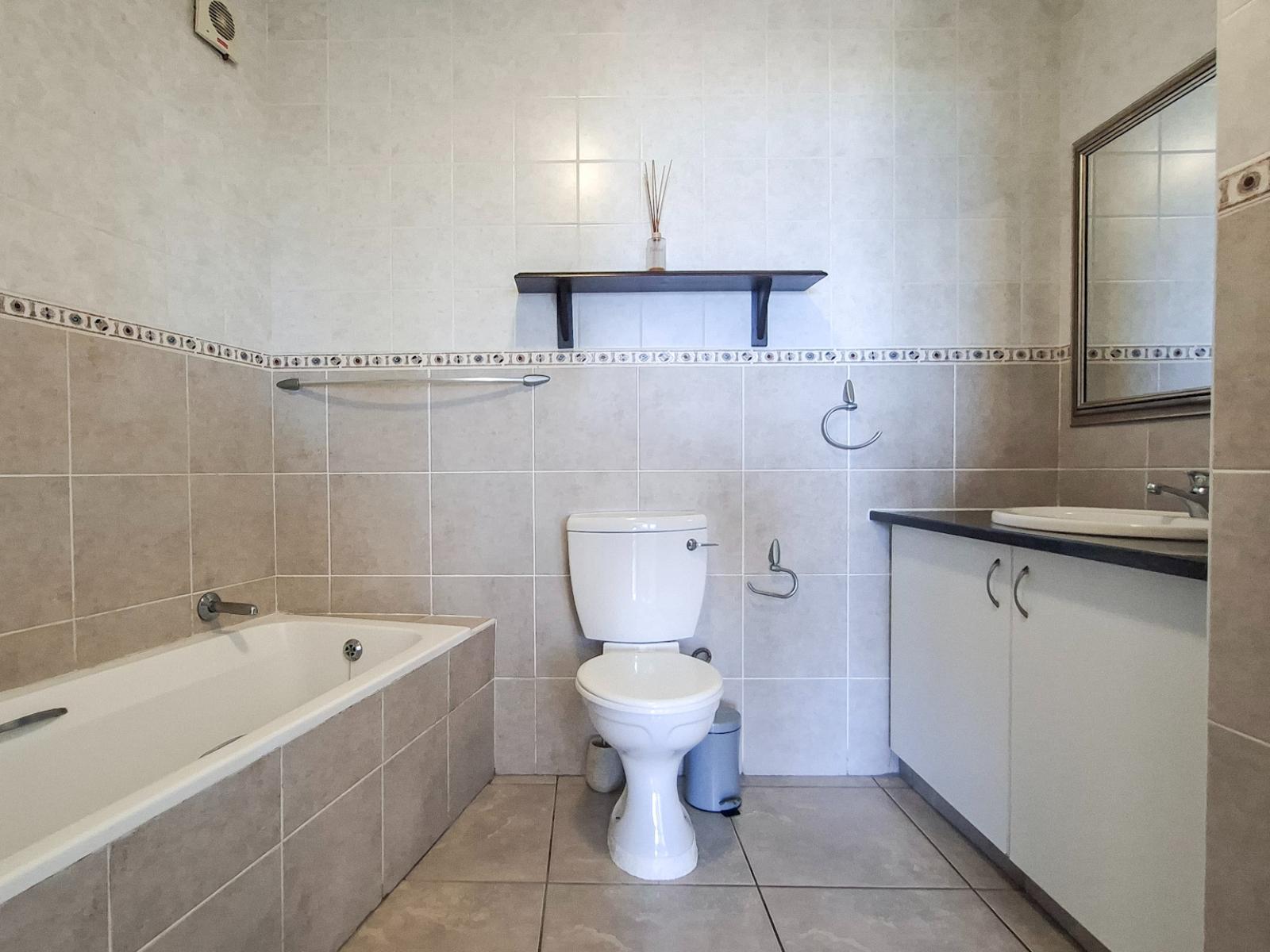 Roomtype 665: Bathroom South Coast - Just Property