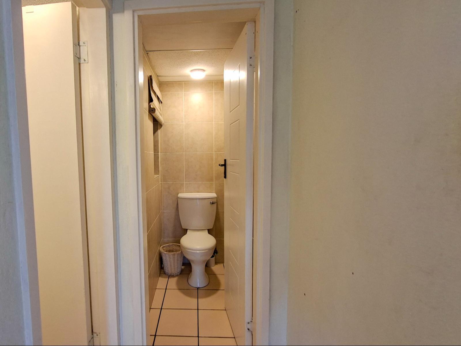 Roomtype 661: Bathroom South Coast - Just Property