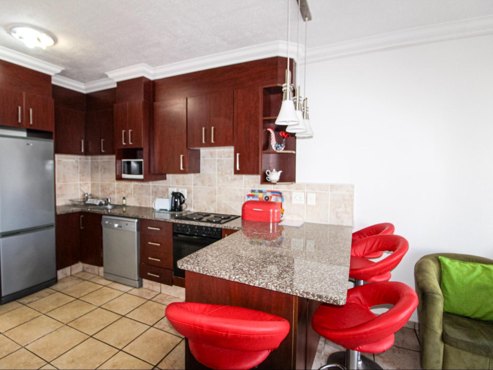 Roomtype 647: Breakfast area South Coast - Just Property