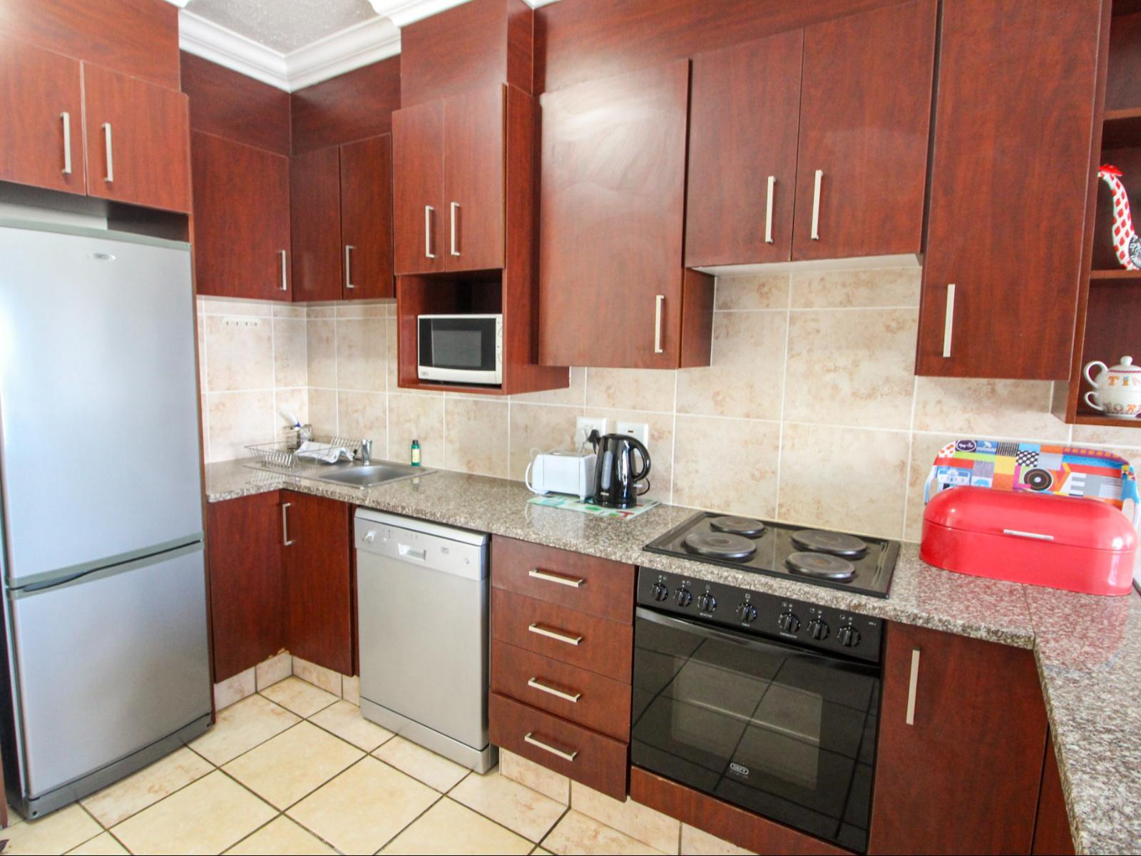 Roomtype 647: Breakfast area South Coast - Just Property