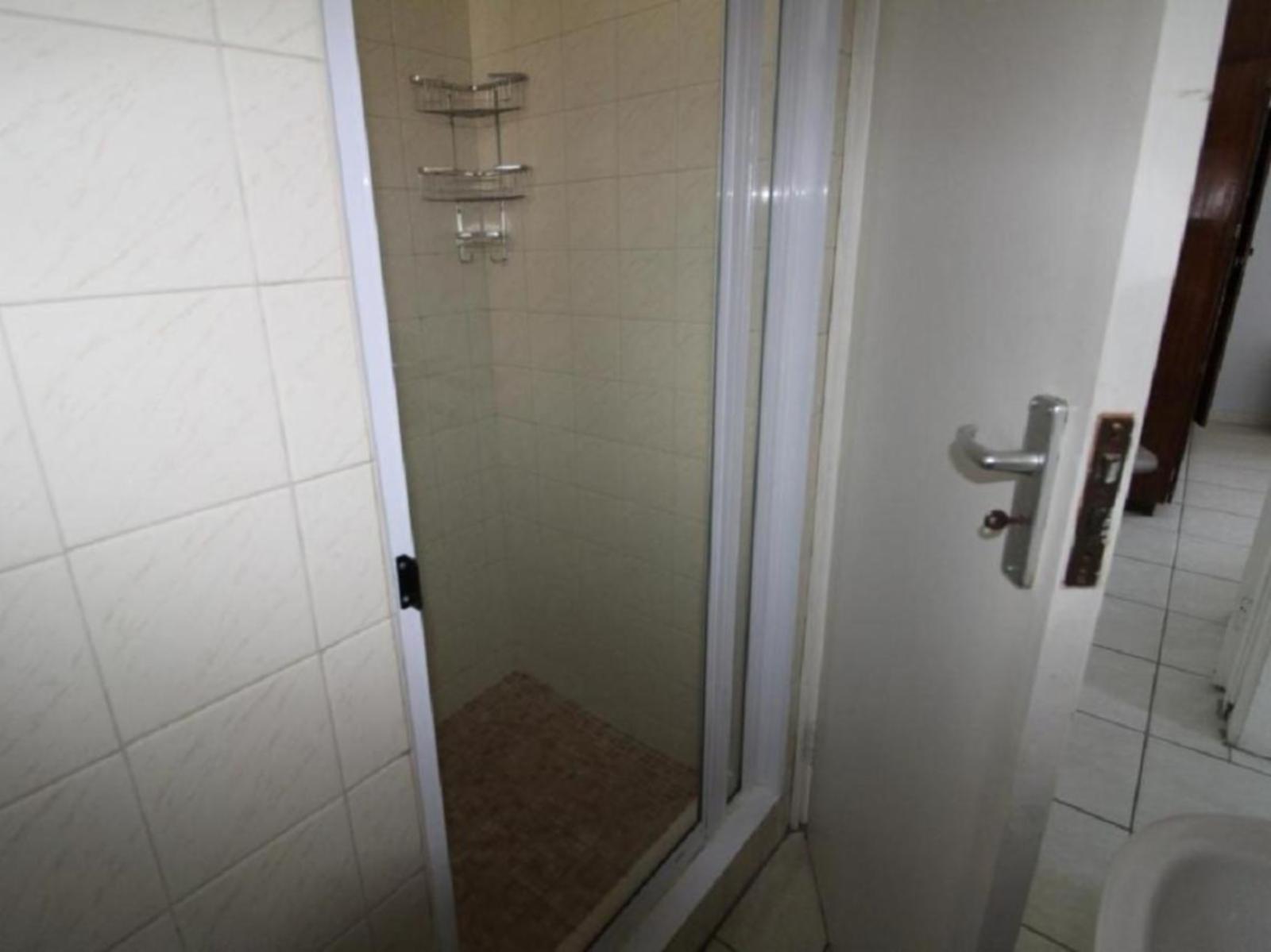 Roomtype 566: Shower South Coast - Just Property