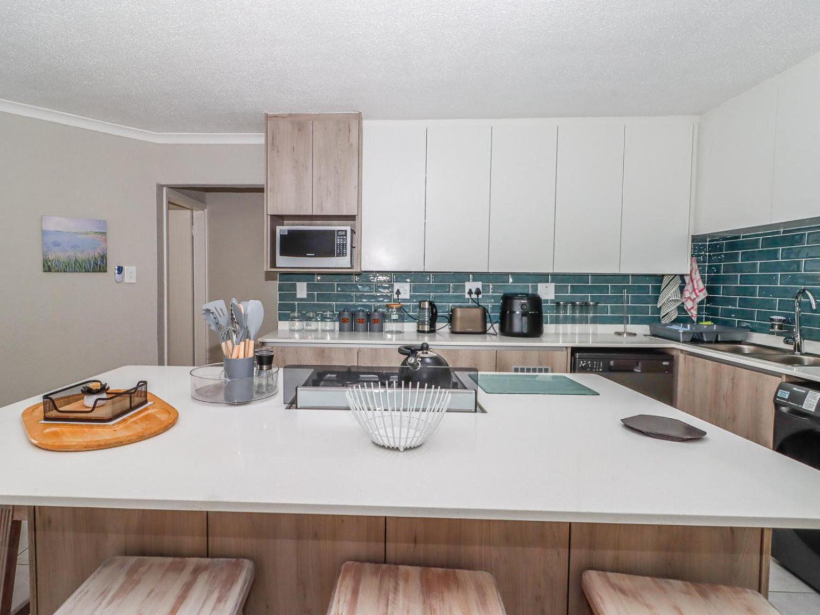 Roomtype 631: Breakfast area South Coast - Just Property