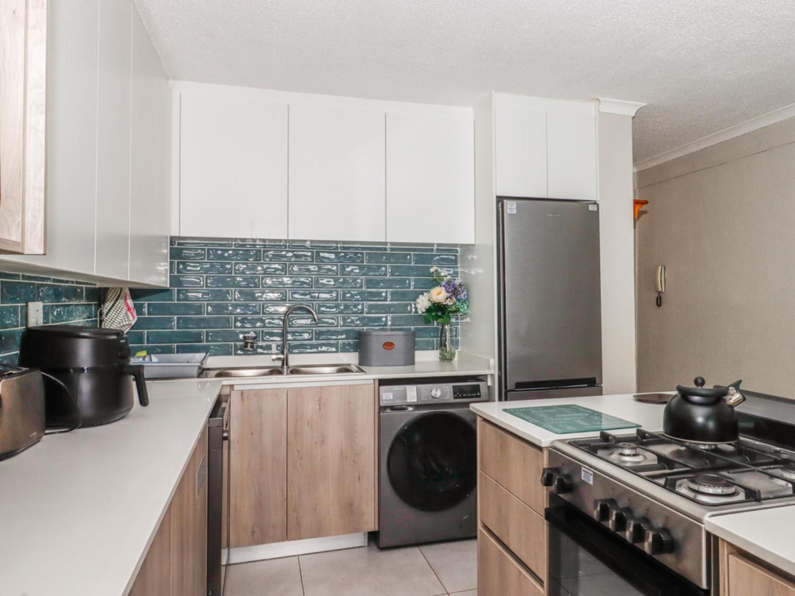 Roomtype 631: Breakfast area South Coast - Just Property