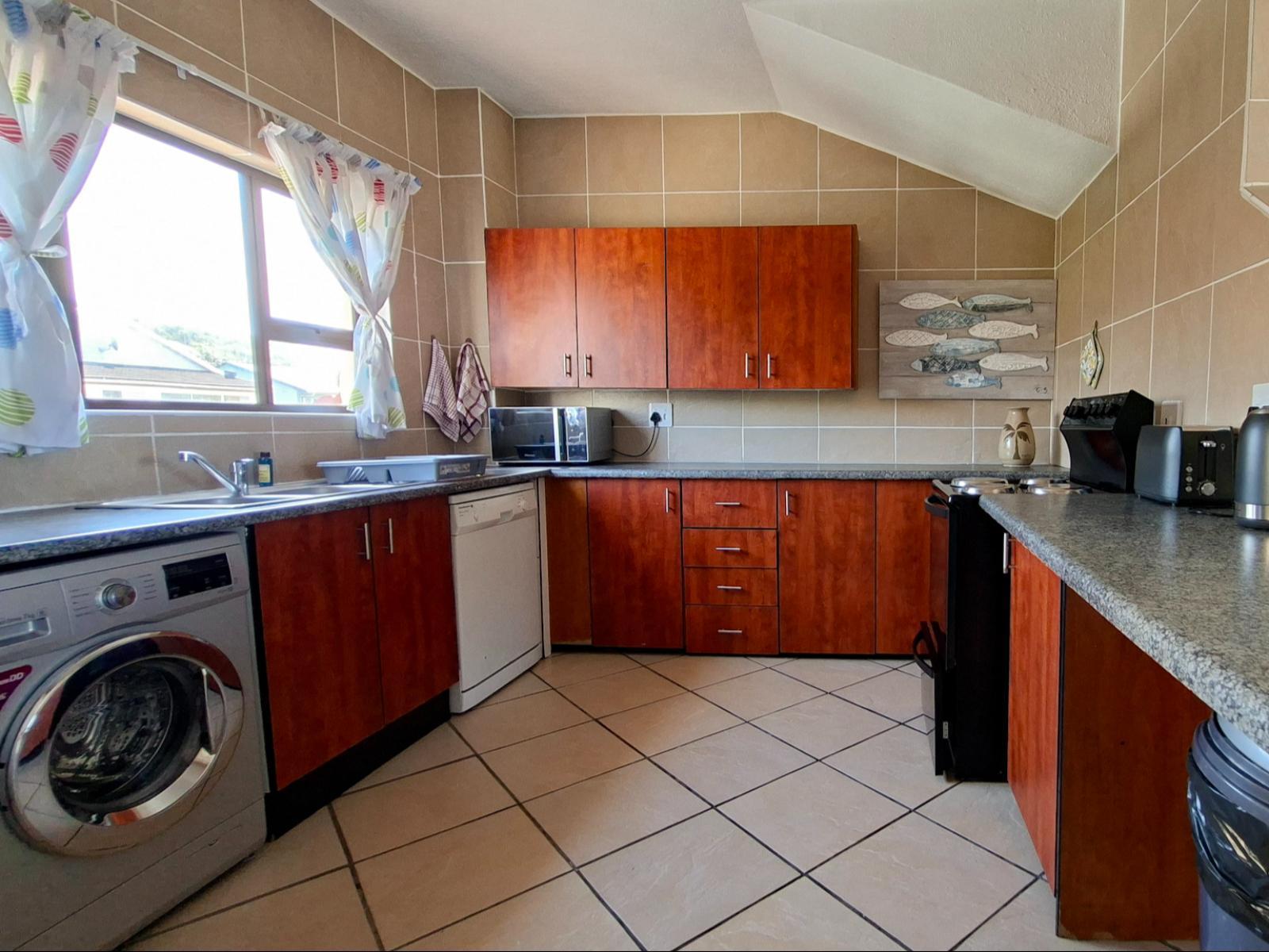 Roomtype 658: Breakfast area South Coast - Just Property