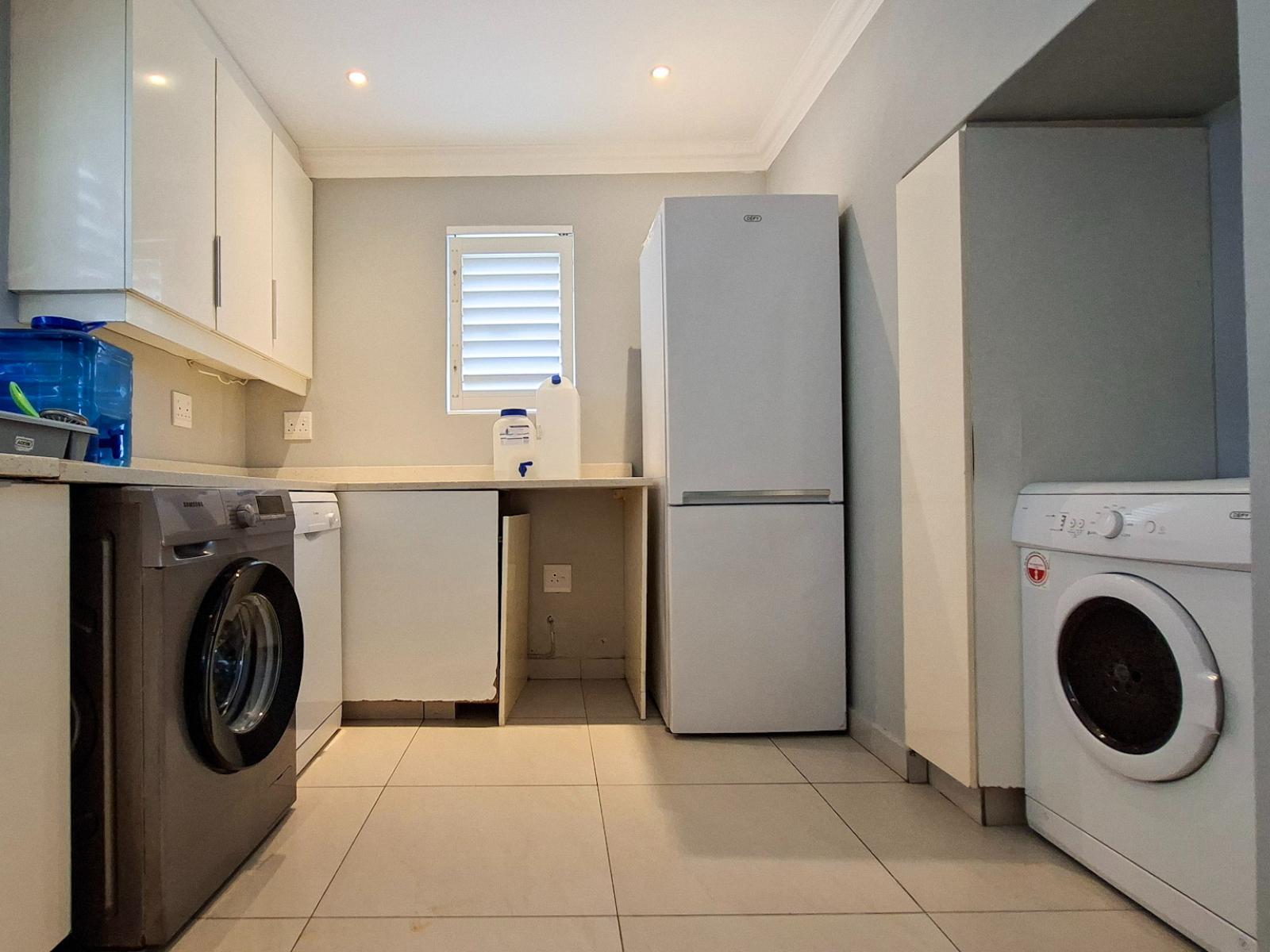 Roomtype 653: Breakfast area South Coast - Just Property