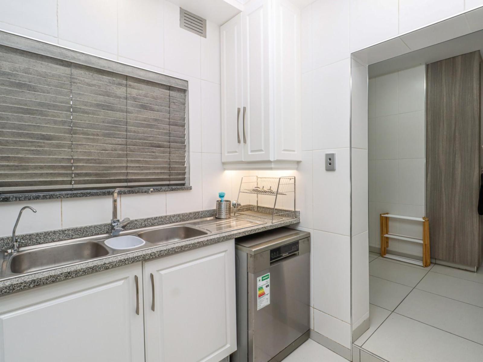 Roomtype 637: Breakfast area South Coast - Just Property