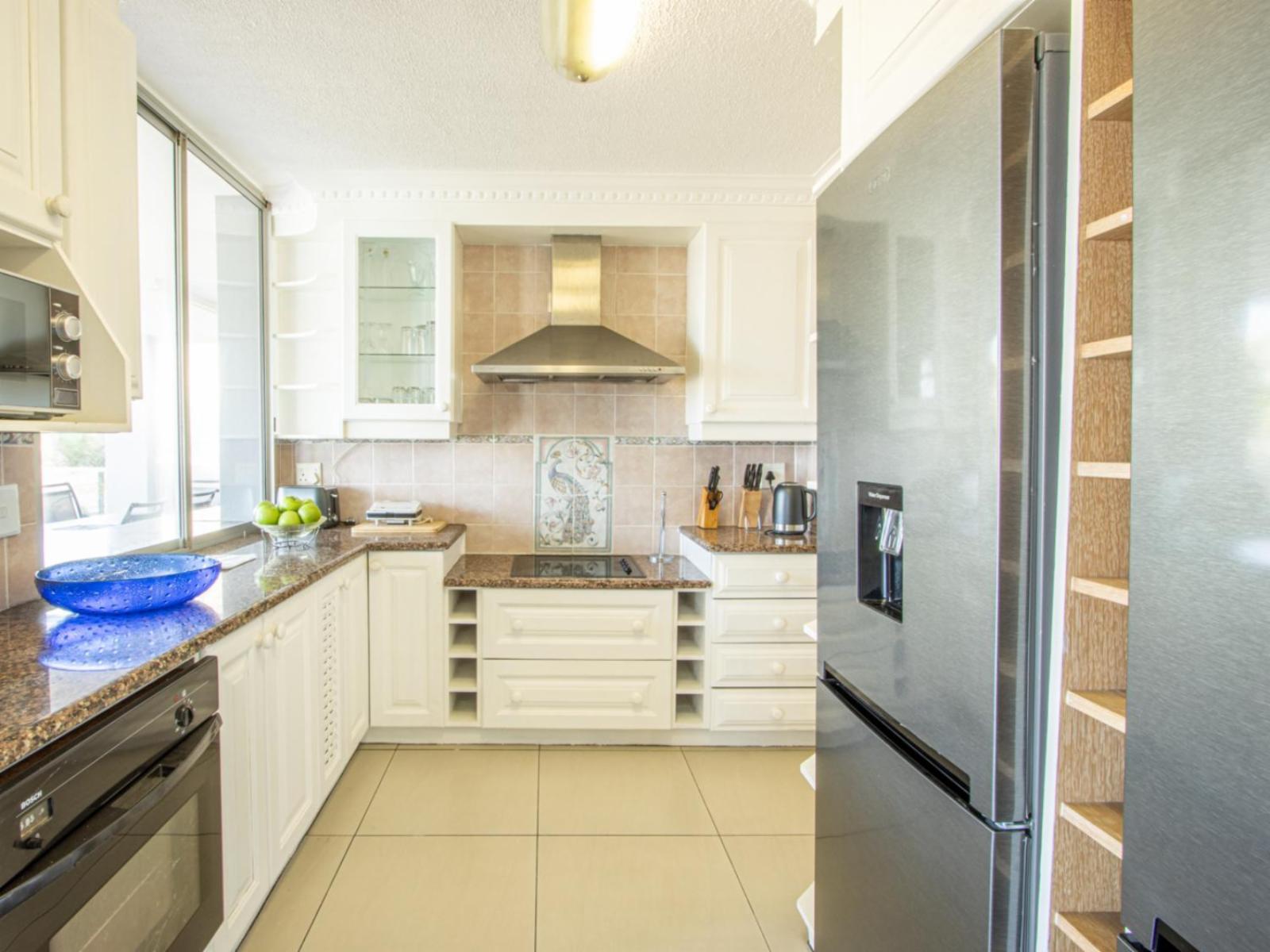 Roomtype 146: Breakfast area South Coast - Just Property