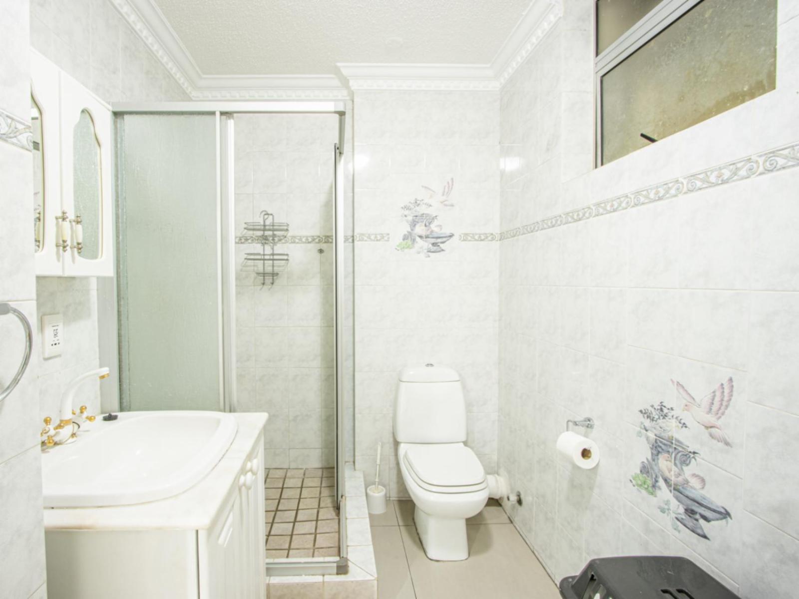 Roomtype 146: Bathroom South Coast - Just Property