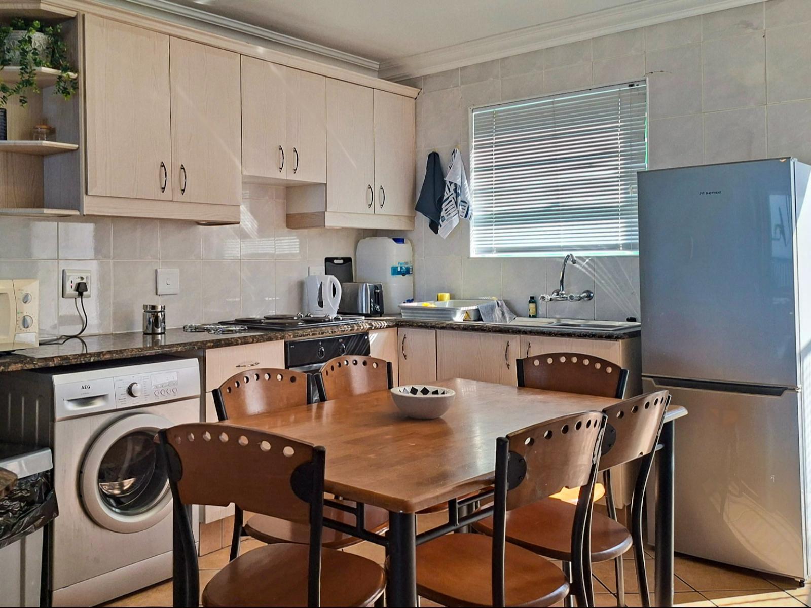 Roomtype 569: Breakfast area South Coast - Just Property