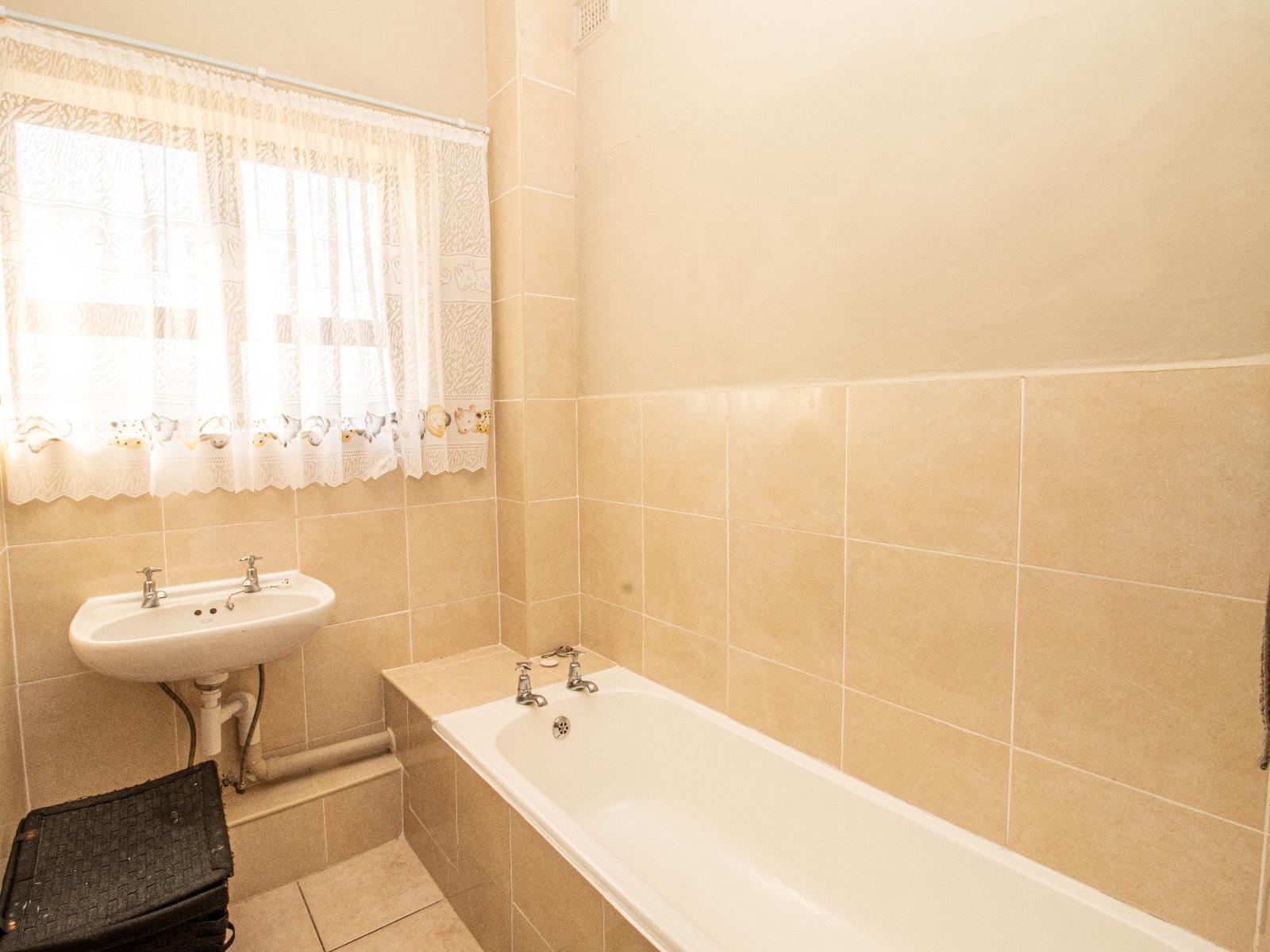 Roomtype 634: Bathroom South Coast - Just Property