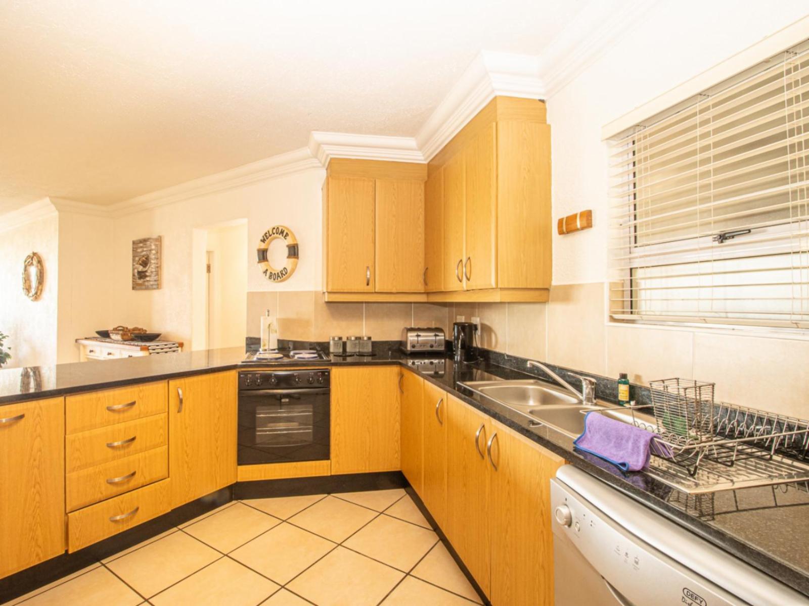 Roomtype 635: Breakfast area South Coast - Just Property