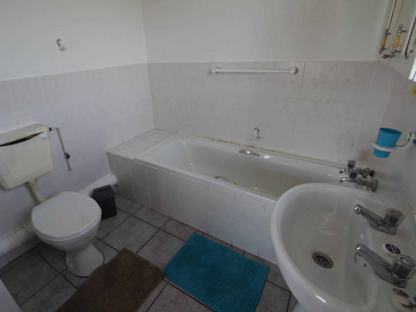 Roomtype 442: Bathroom South Coast - Just Property