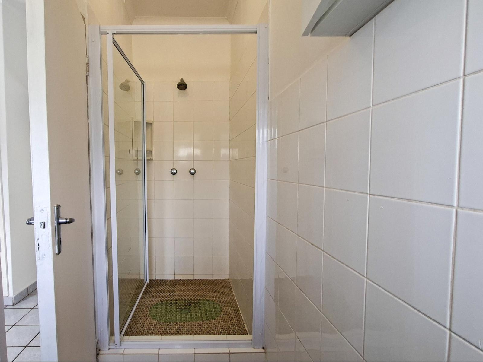 Roomtype 667: Shower South Coast - Just Property