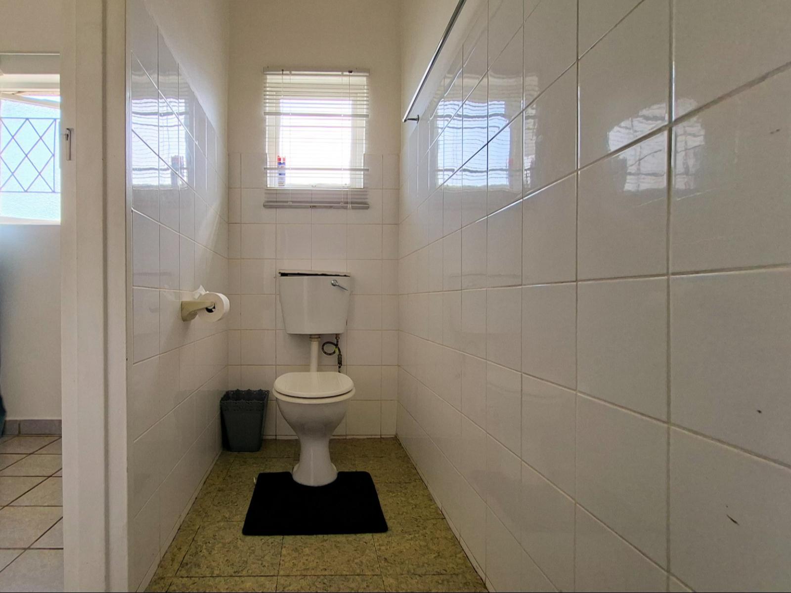 Roomtype 667: Toilet South Coast - Just Property