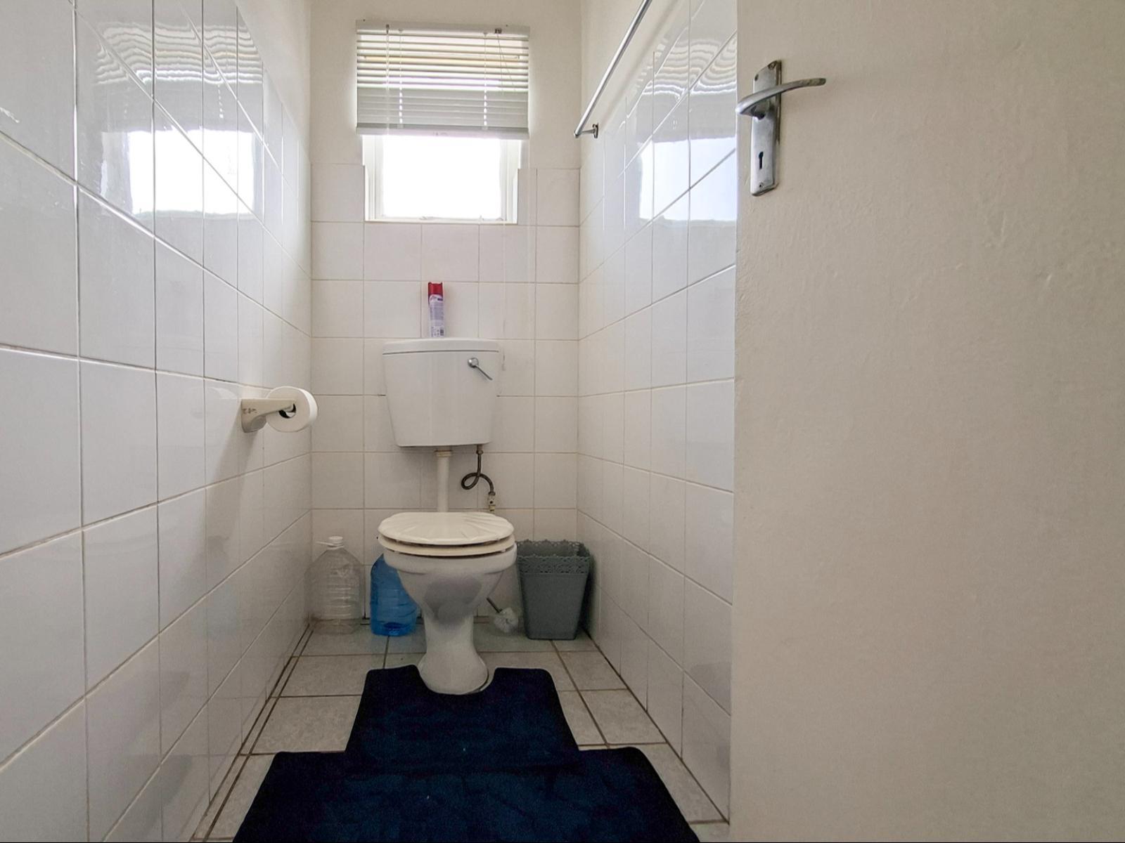 Roomtype 667: Toilet South Coast - Just Property