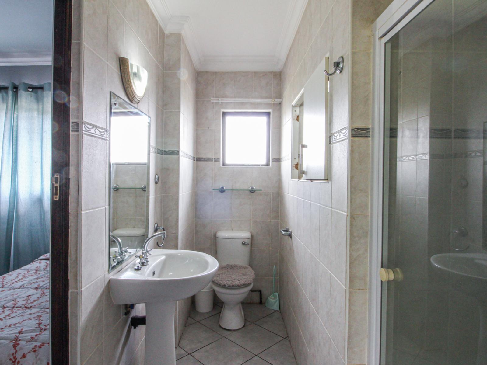 Roomtype 621: Bathroom South Coast - Just Property