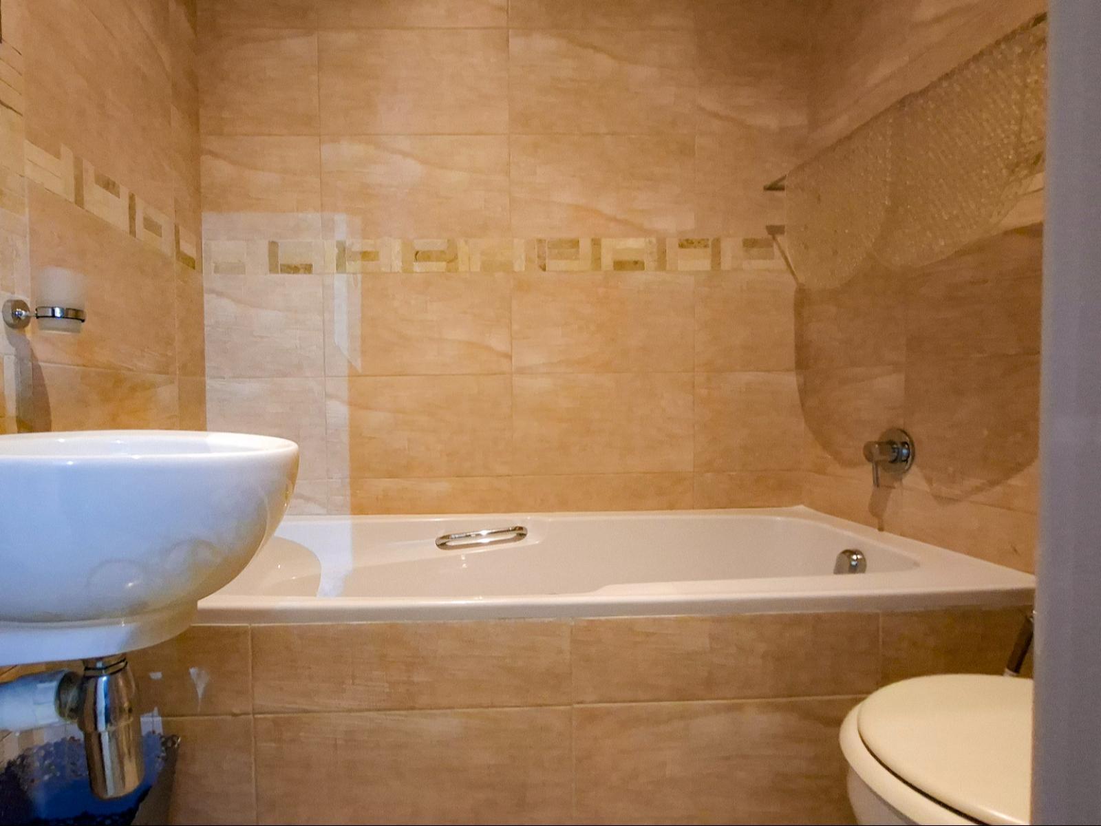 Roomtype 663: Bathroom South Coast - Just Property