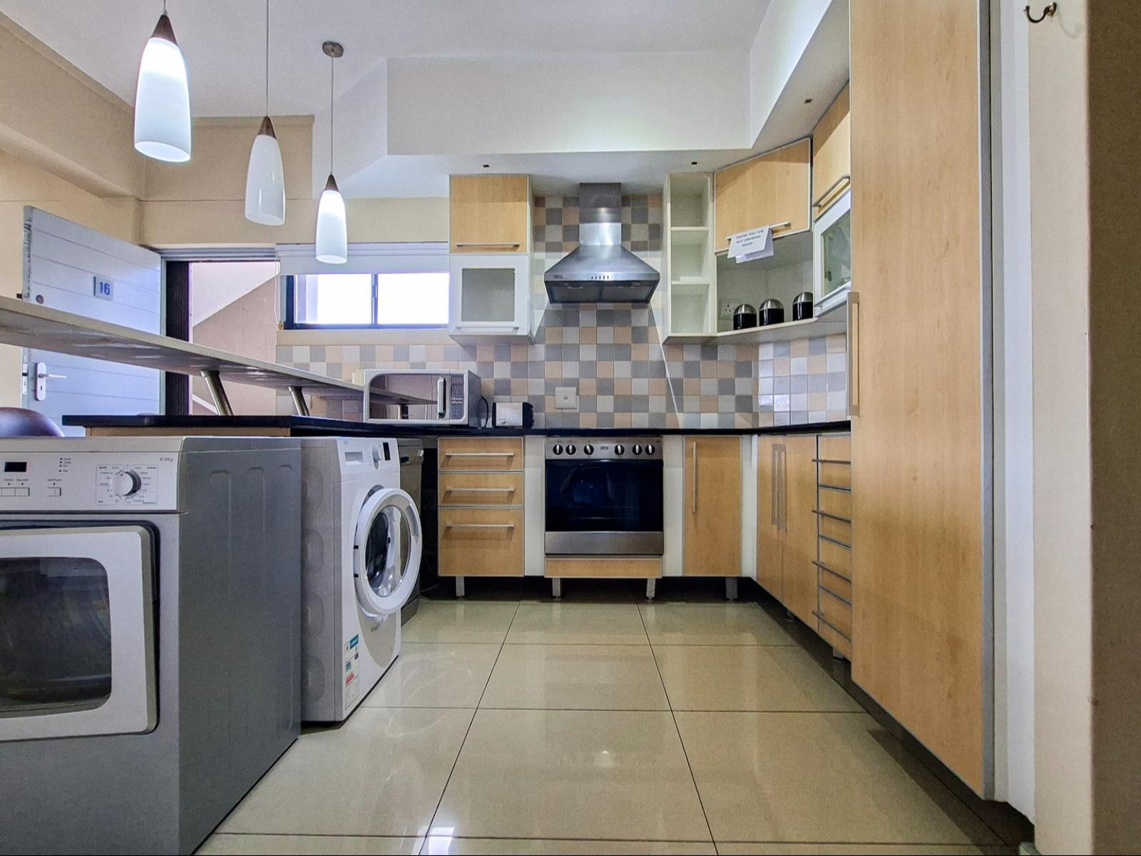 Roomtype 663: Breakfast area South Coast - Just Property