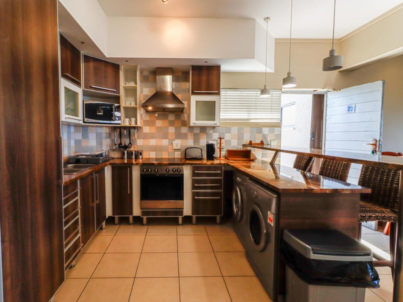 Roomtype 629: Breakfast area South Coast - Just Property