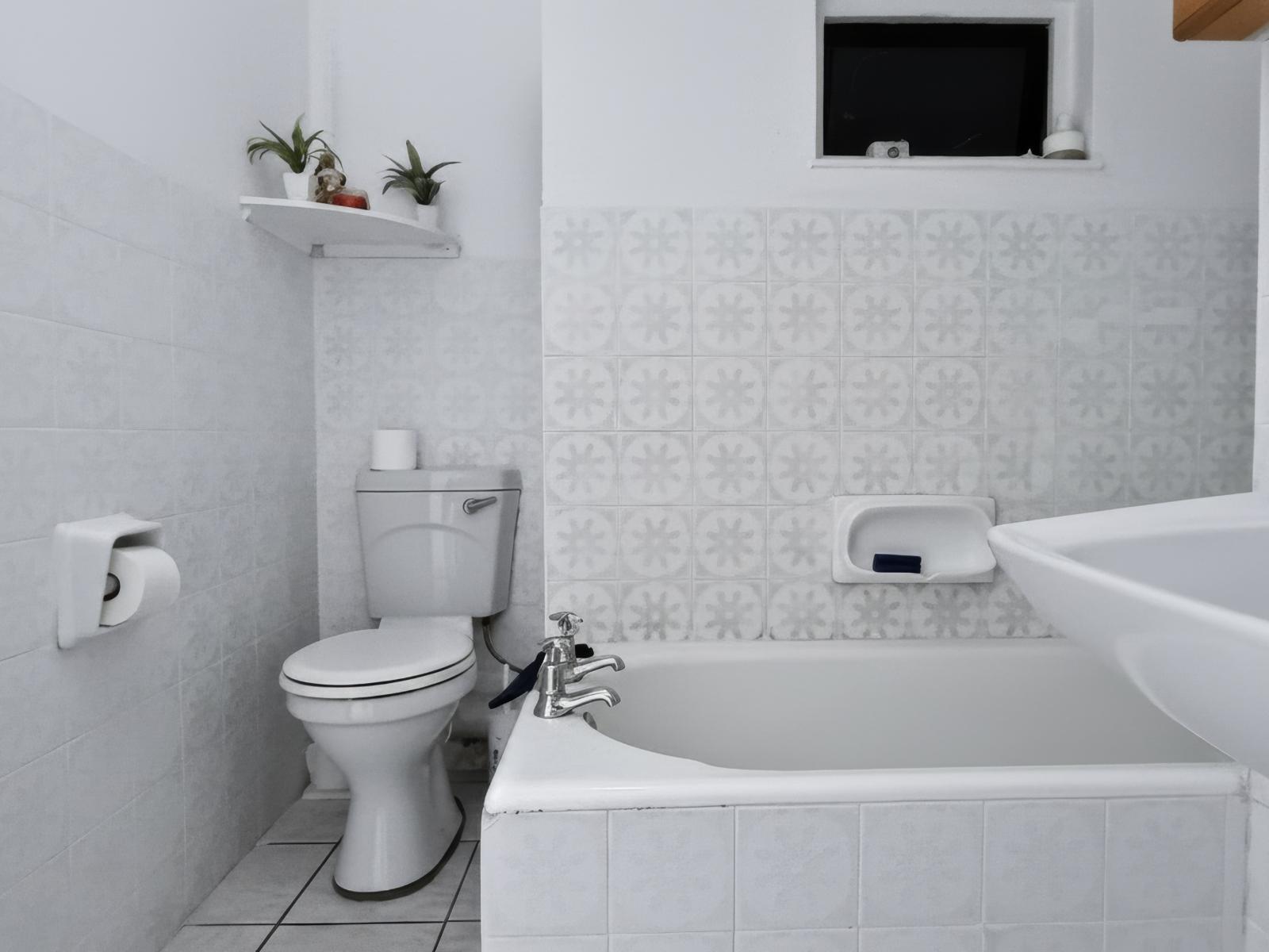 Roomtype 673: Bathroom South Coast - Just Property