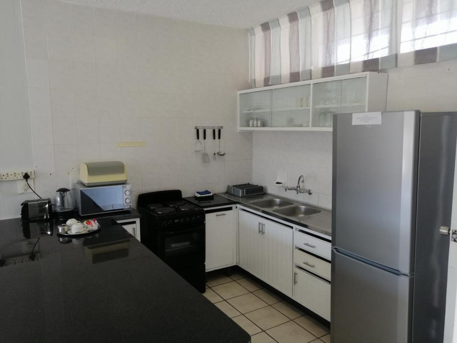 Roomtype 415: Kitchenette South Coast - Just Property