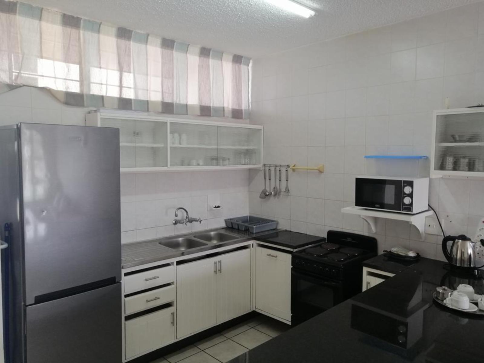 Roomtype 417: Kitchenette South Coast - Just Property