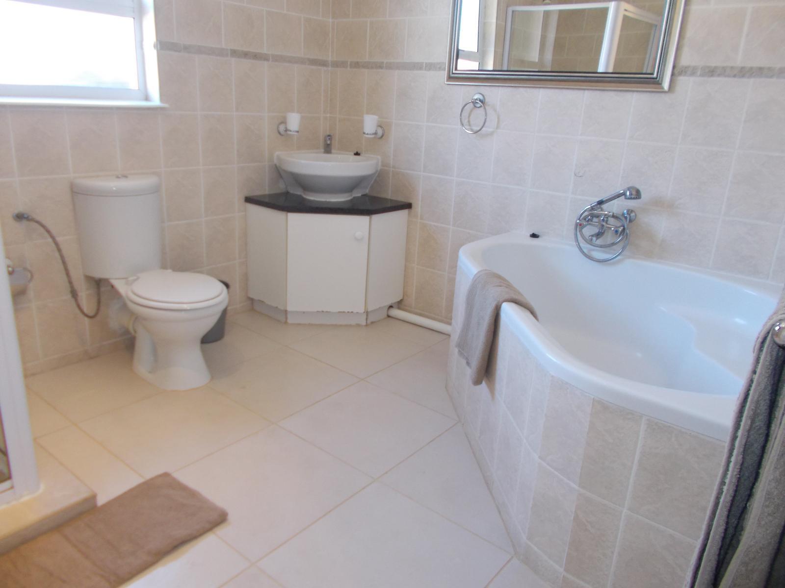 Roomtype 455: Bathroom South Coast - Just Property