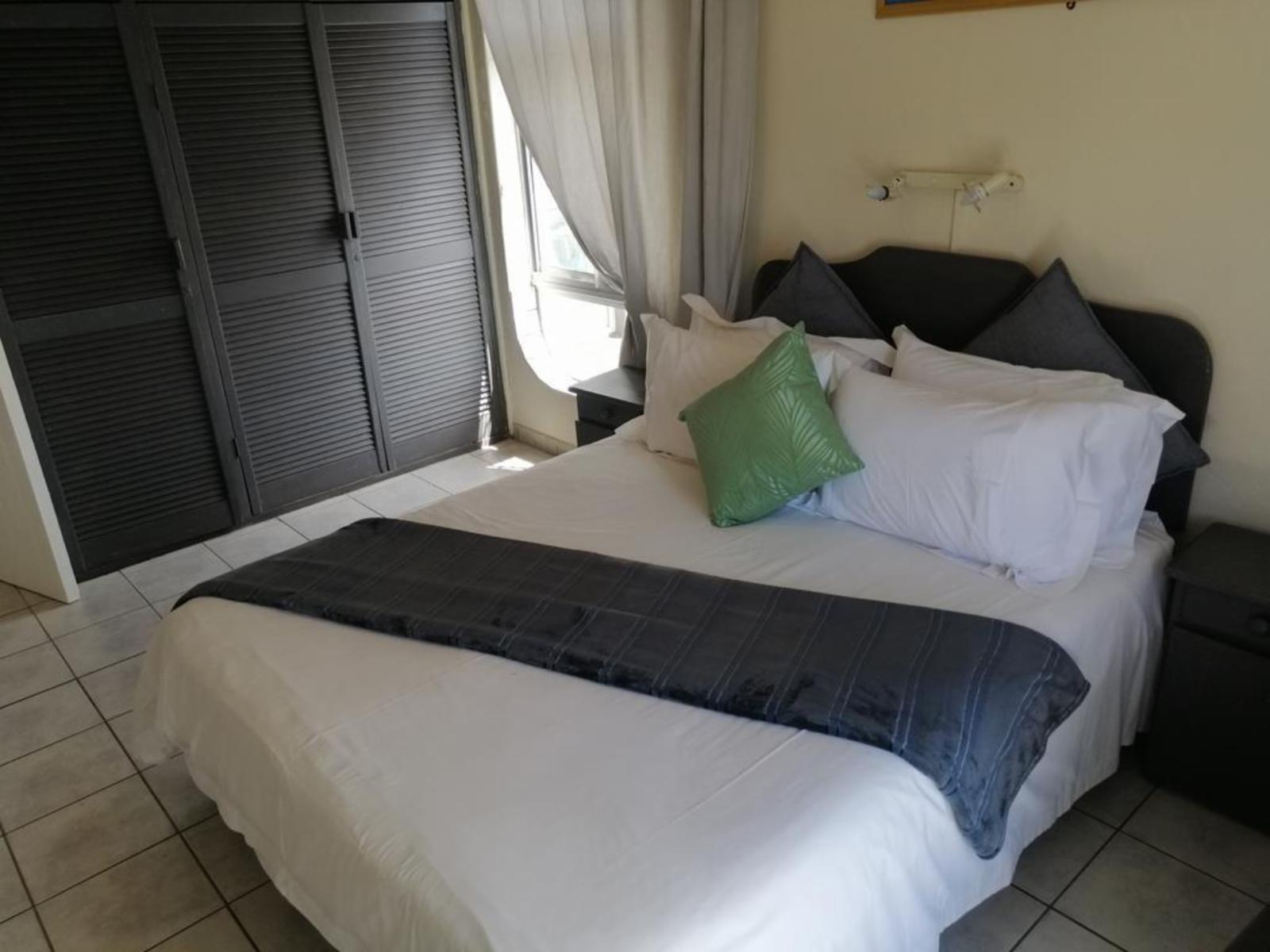 Roomtype 390: Bed South Coast - Just Property