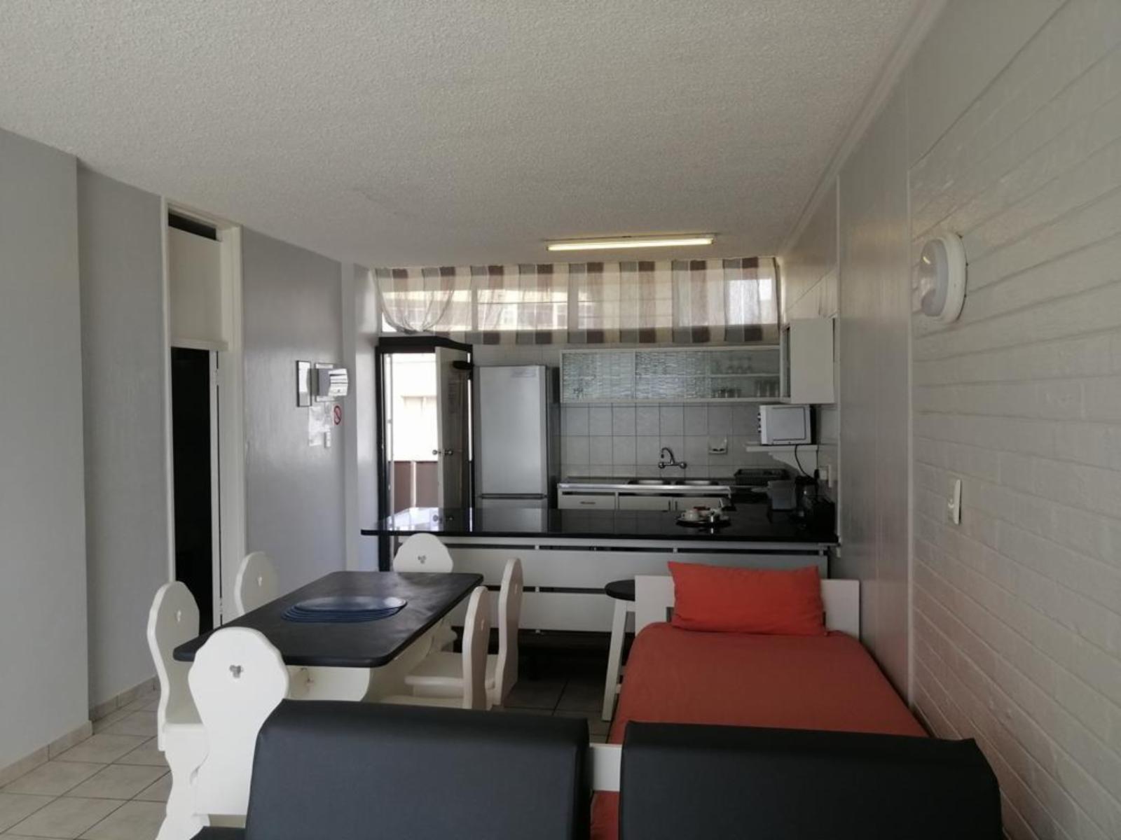 Roomtype 492: Seating area South Coast - Just Property